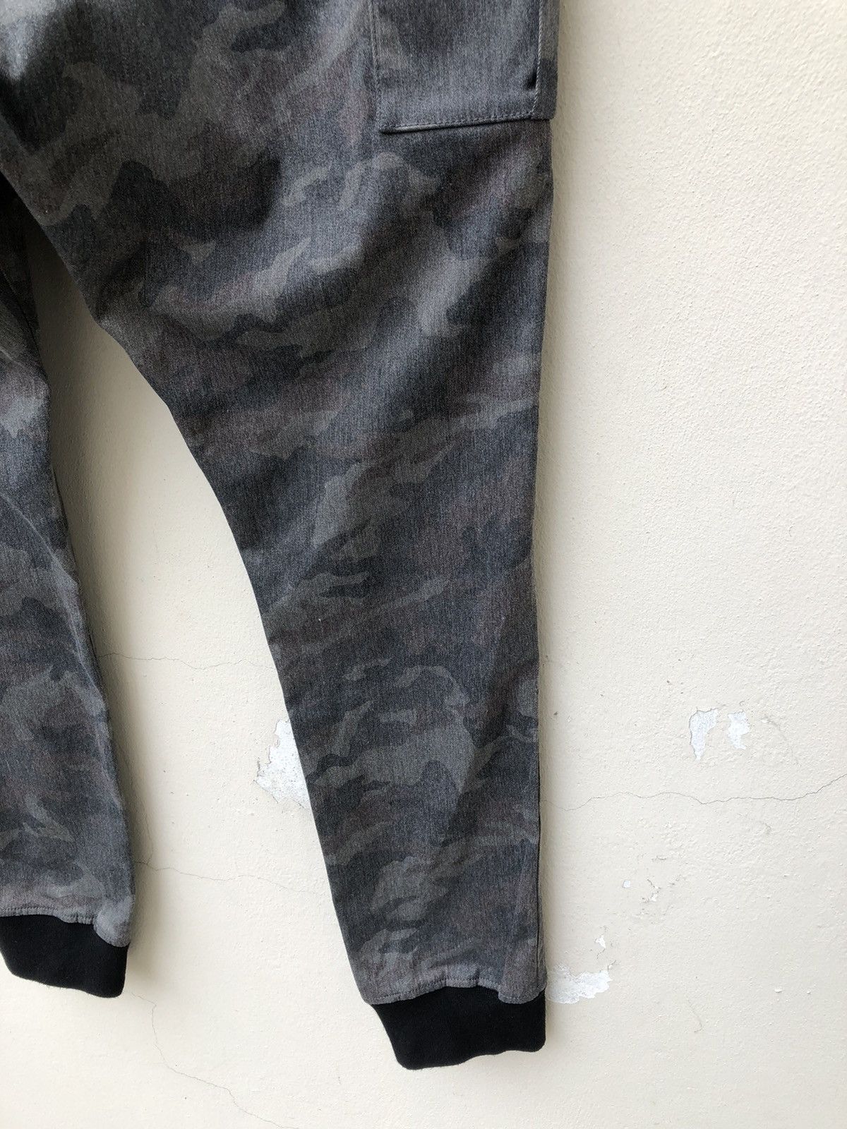 The Duffer of St.George Duffer Of St George Camo Cargo Trouser Hybrid Pant Size US 31 - 15 Thumbnail