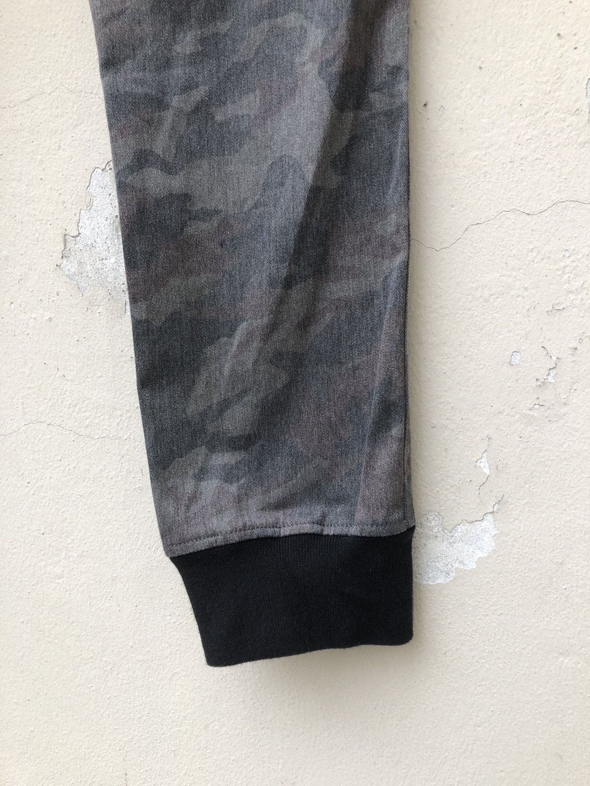 The Duffer of St.George Duffer Of St George Camo Cargo Trouser Hybrid Pant Size US 31 - 16 Thumbnail