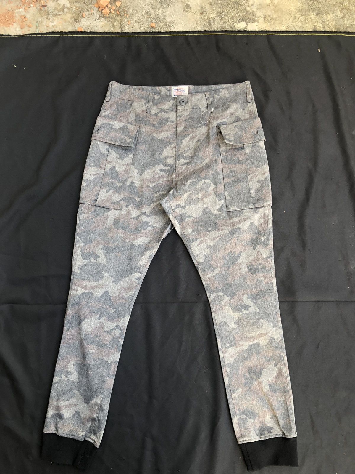 The Duffer of St.George Duffer Of St George Camo Cargo Trouser Hybrid Pant Size US 31 - 21 Thumbnail