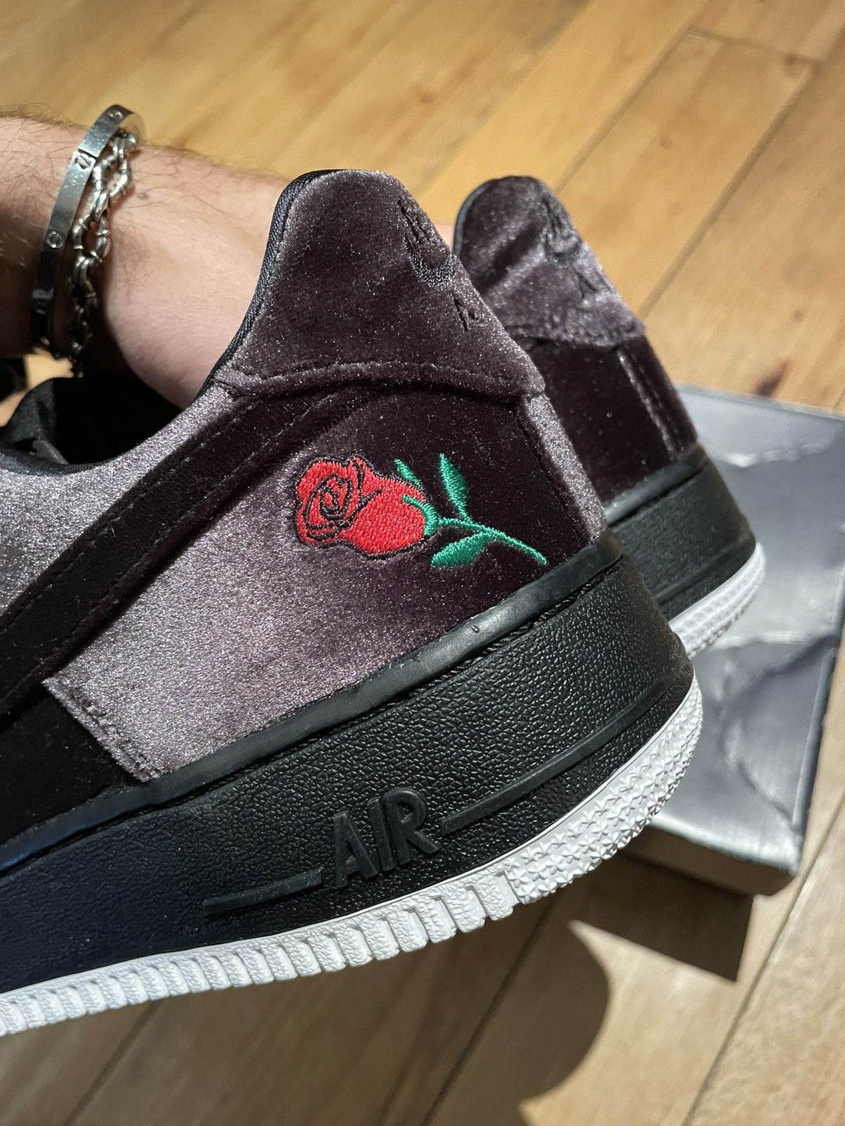 Nike Nike Air Force 1 07 QS Velvet Rose 2018 Size US 10 / EU 43 - 7 Thumbnail