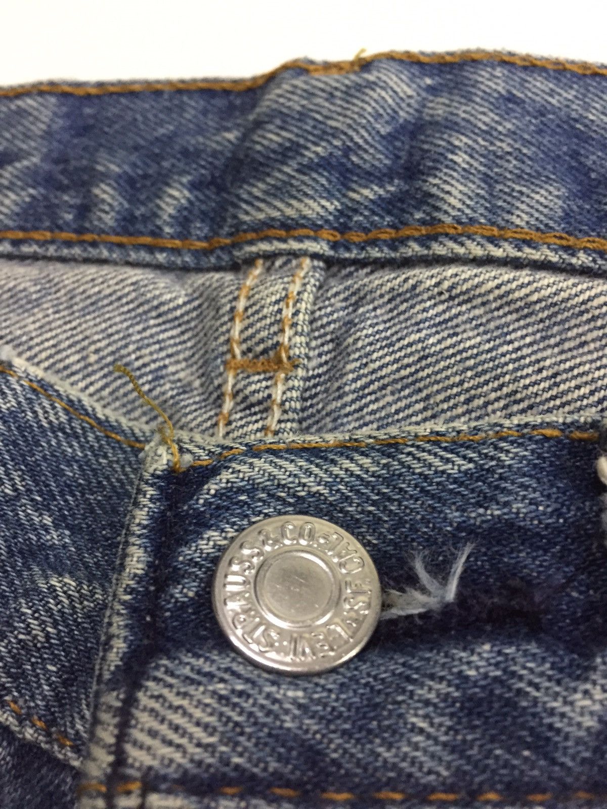 Levi's Vintage Levis 501 button fly 524 made in USA Size US 30 / EU 46 - 5 Thumbnail