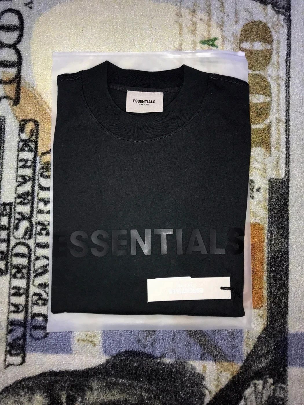 FoG ESSENTIALS 3D Silicon Applique Boxy Long Sleeve T-Shirt