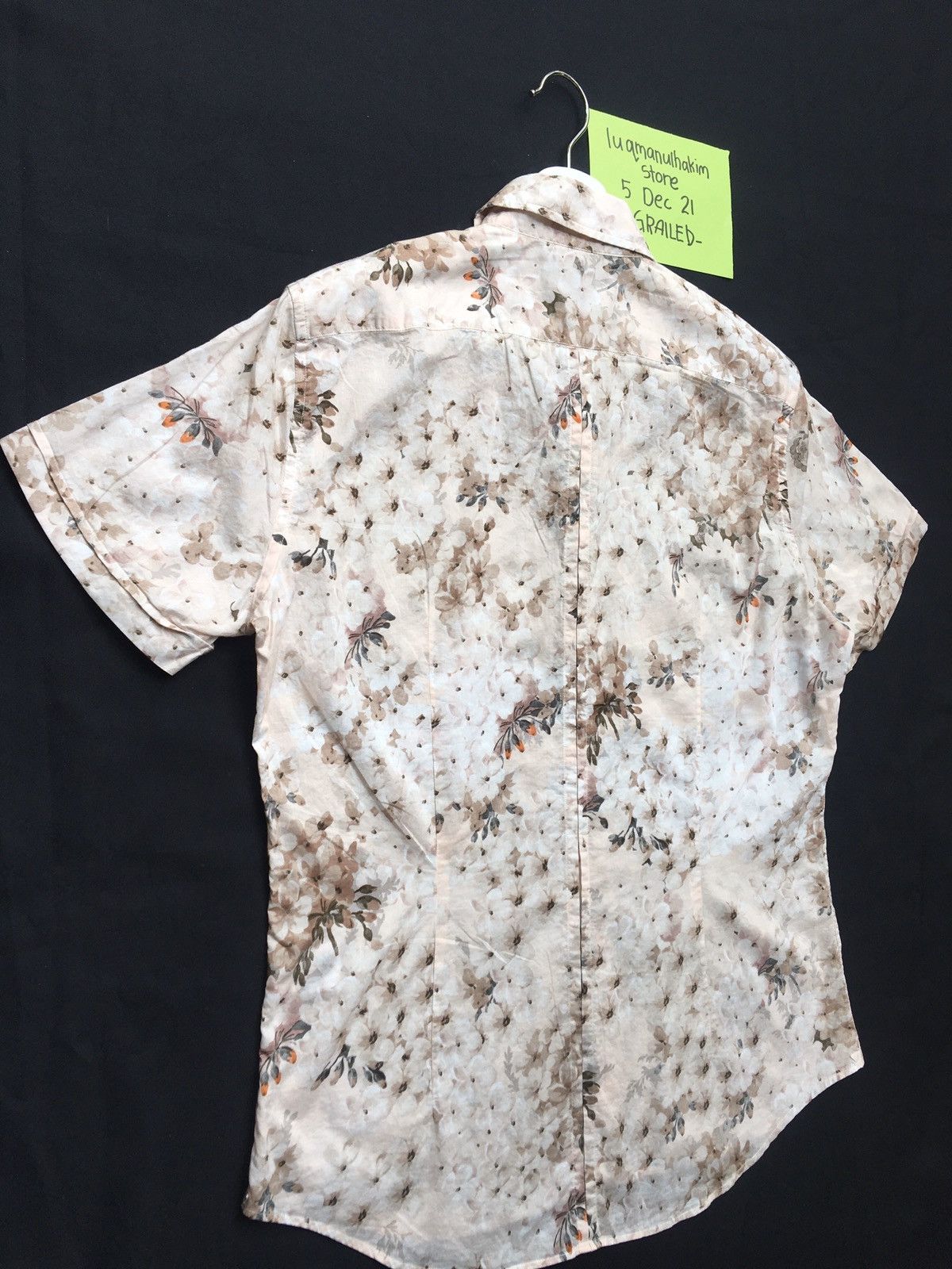 Paul Smith Vintage Paul Smith Florals Motif Buttons Shirt Size US S / EU 44-46 / 1 - 9 Thumbnail