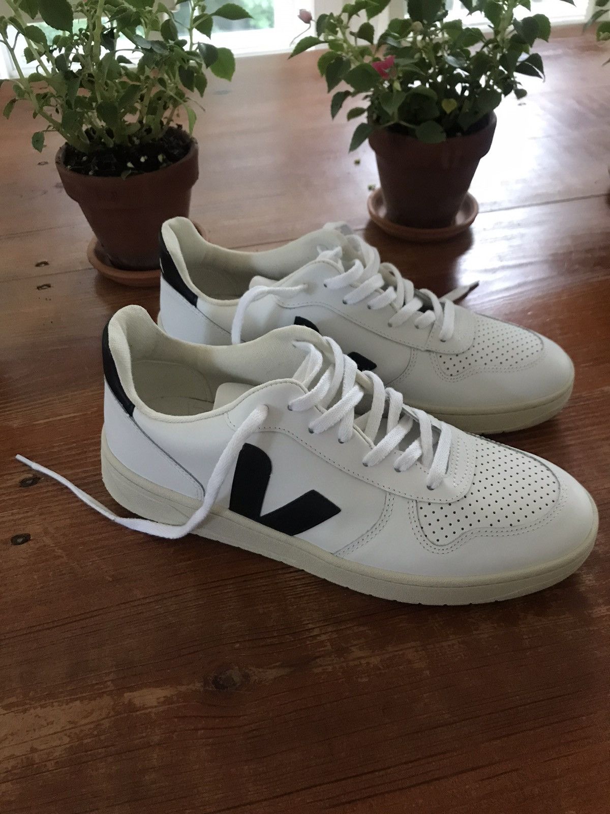 Veja Veja Men’s V10 Sneaker Grailed