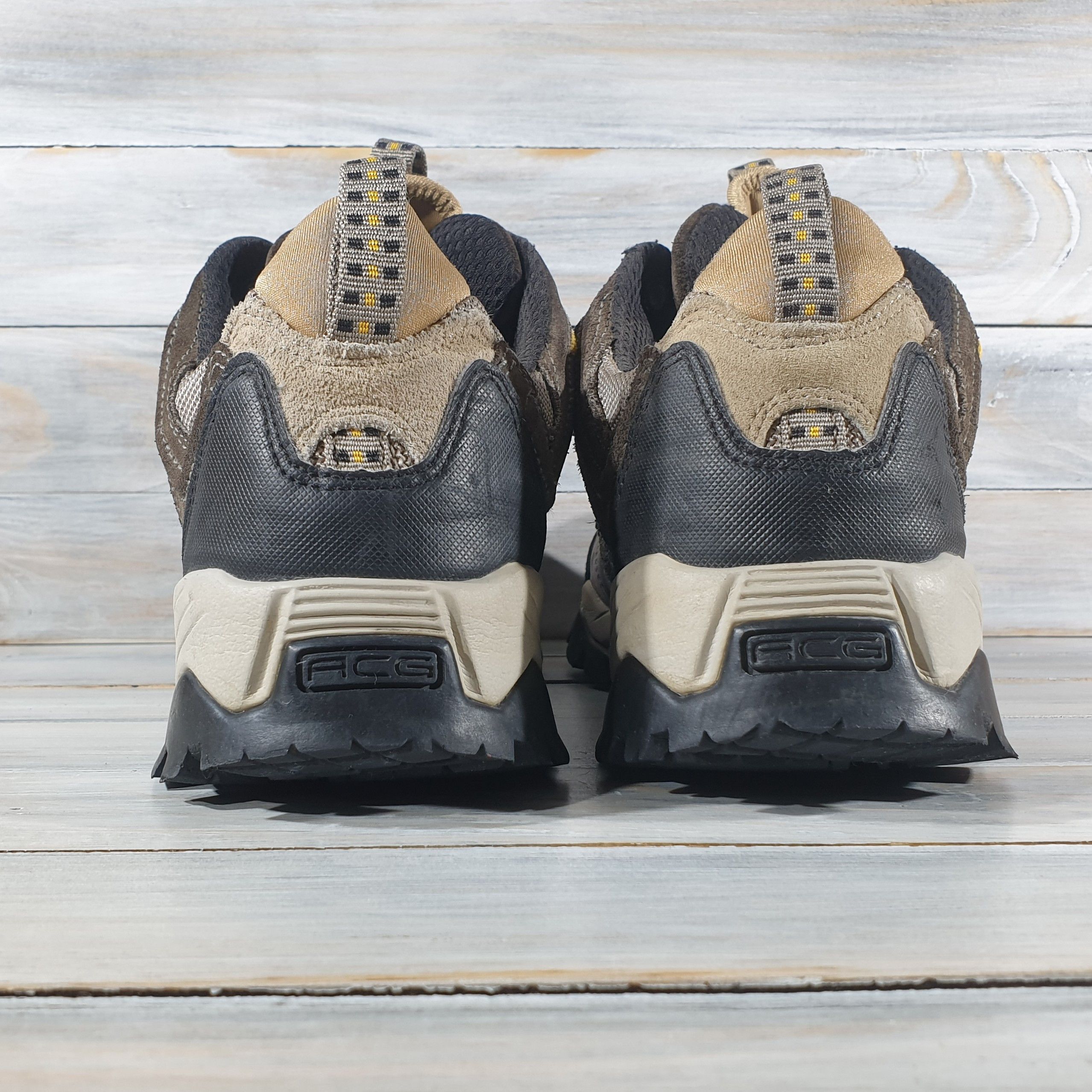 Goretex Vintage Nike Tengu II Gore-Tex Iron / Gold Leaf / Shale Size US 8.5 / EU 41-42 - 6 Thumbnail