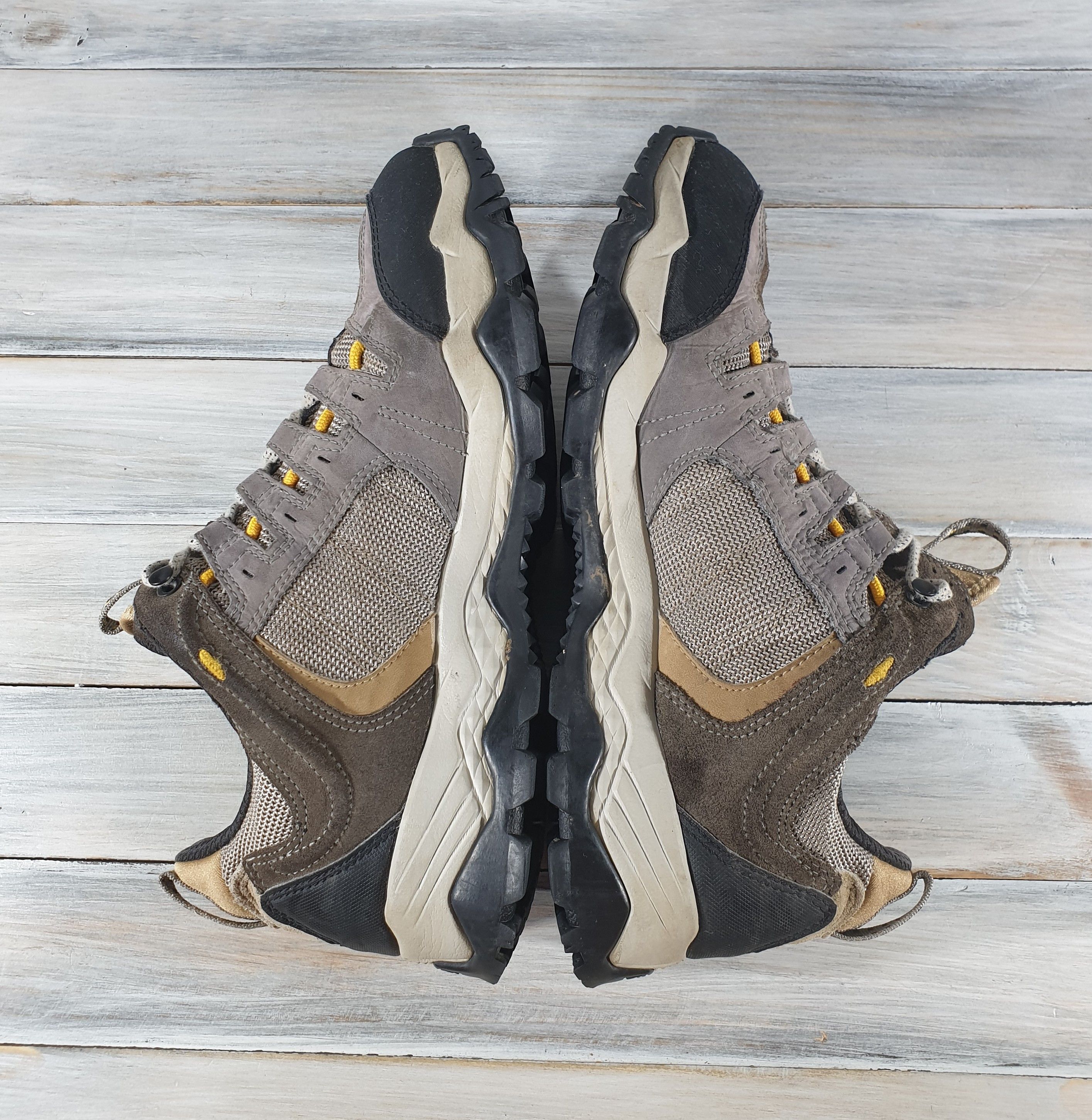 Goretex Vintage Nike Tengu II Gore-Tex Iron / Gold Leaf / Shale Size US 8.5 / EU 41-42 - 7 Thumbnail