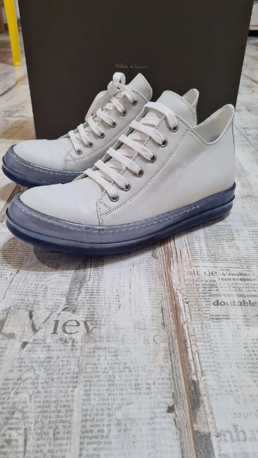 Low Ramones in Cardinal Red/Milk – SVRN