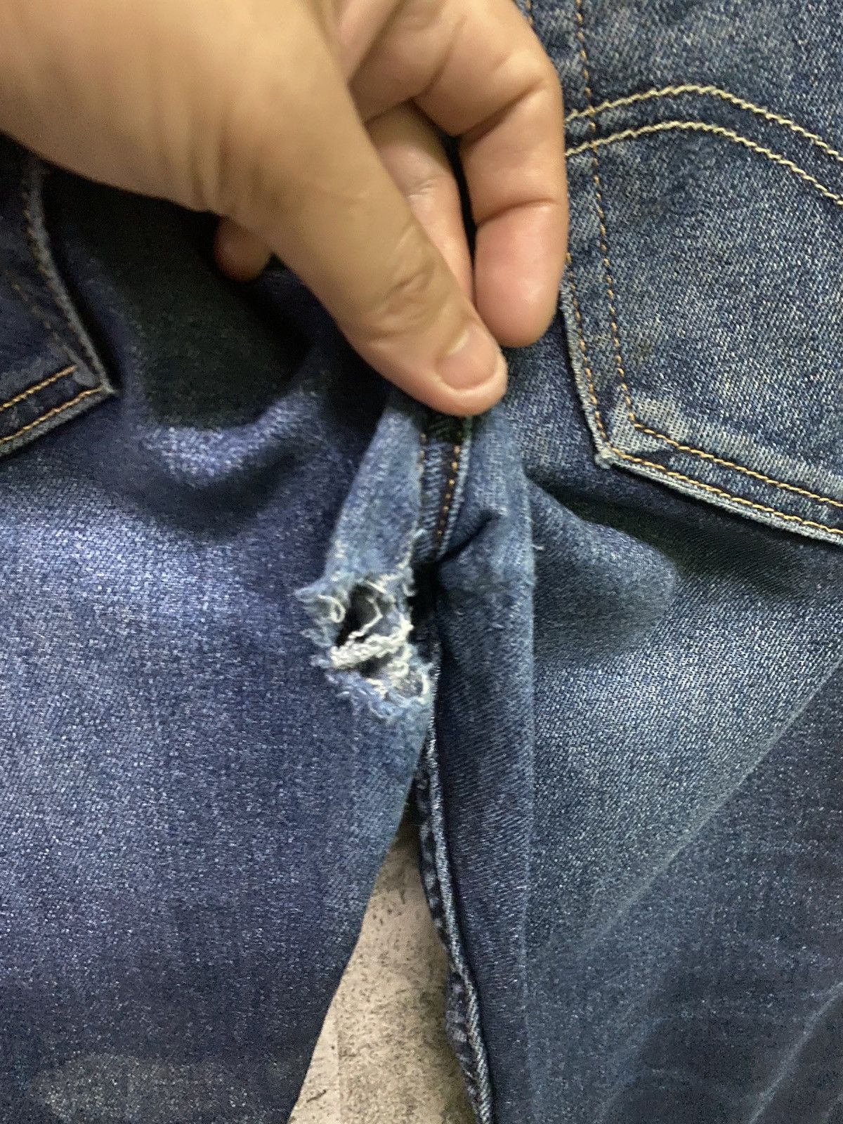 Levi's × Vintage Vintage Levi's 512 Dark Blue Distressed jeans - L66 Size US 32 / EU 48 - 23 Thumbnail