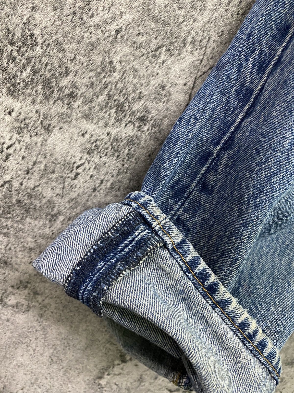 Levi's × Vintage Vintage Levi's 501 Dirty Blue Distressed Jean - L74 Size US 36 / EU 52 - 24 Thumbnail