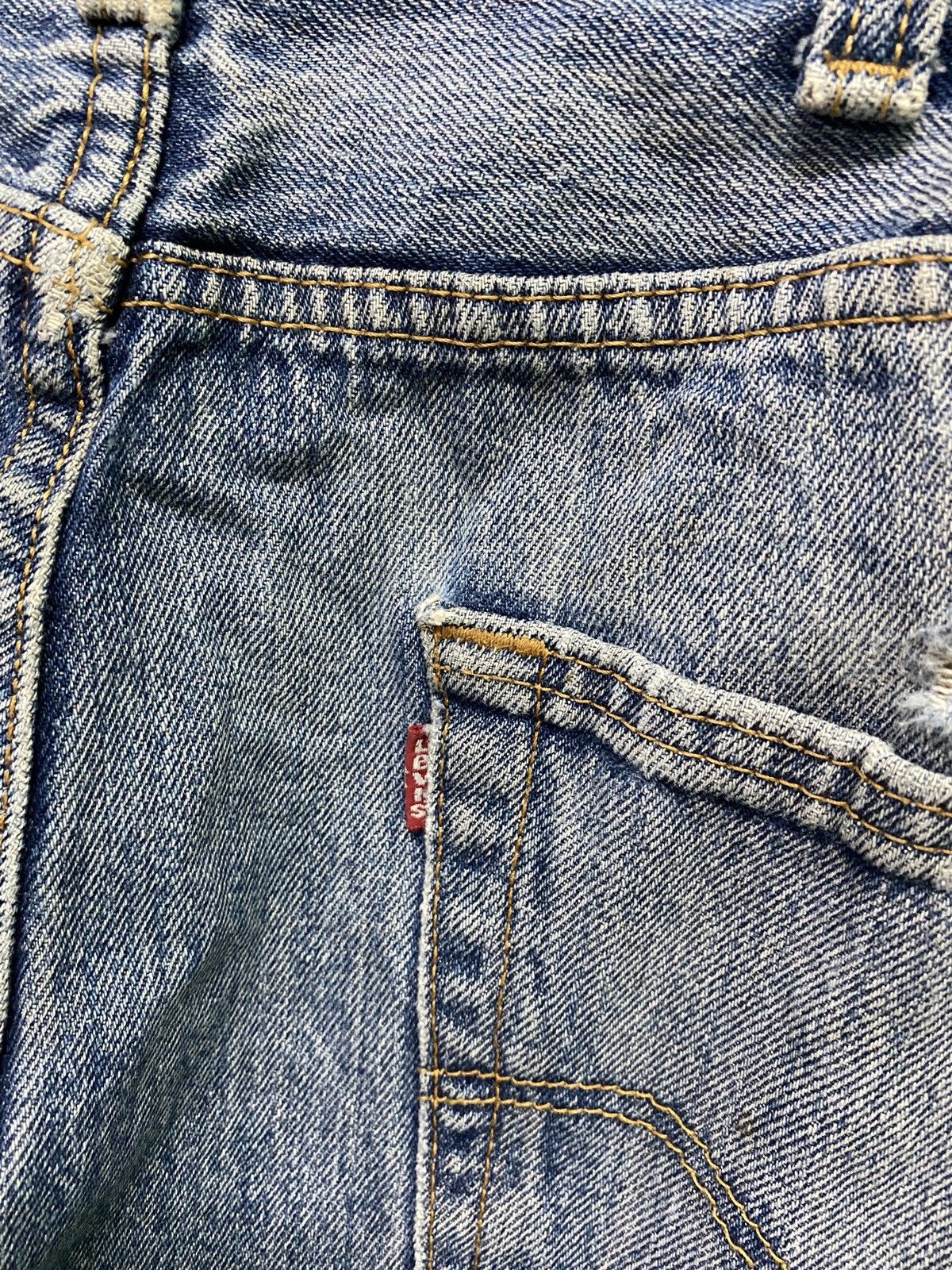 Levi's × Vintage Vintage Levi's 501 Dirty Blue Distressed Jean - L74 Size US 36 / EU 52 - 21 Thumbnail