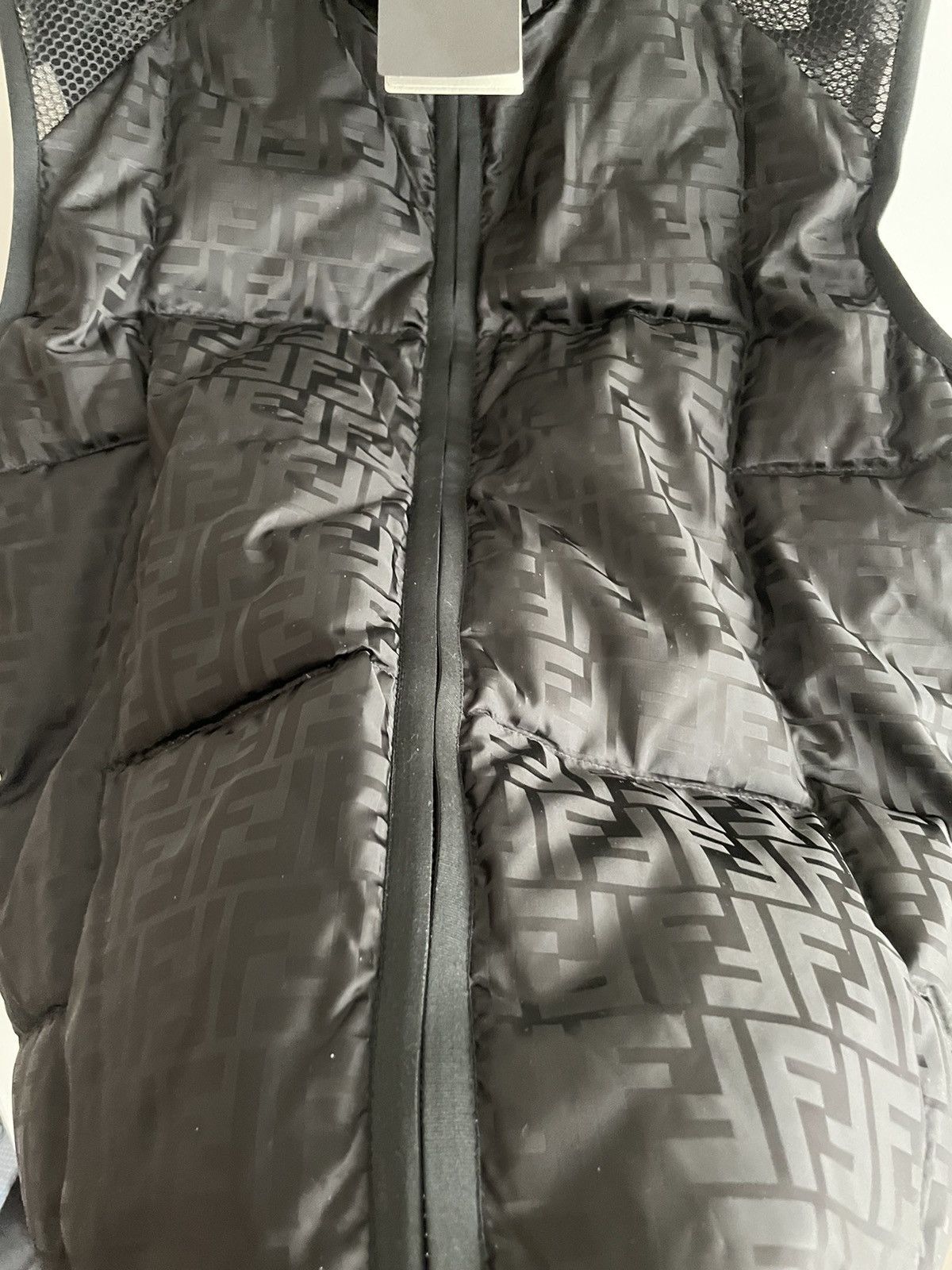 Fendi Fendi $2k Value Brand NEW Limited Edition FF Logo Vest Size US M / EU 48-50 / 2 - 23 Thumbnail