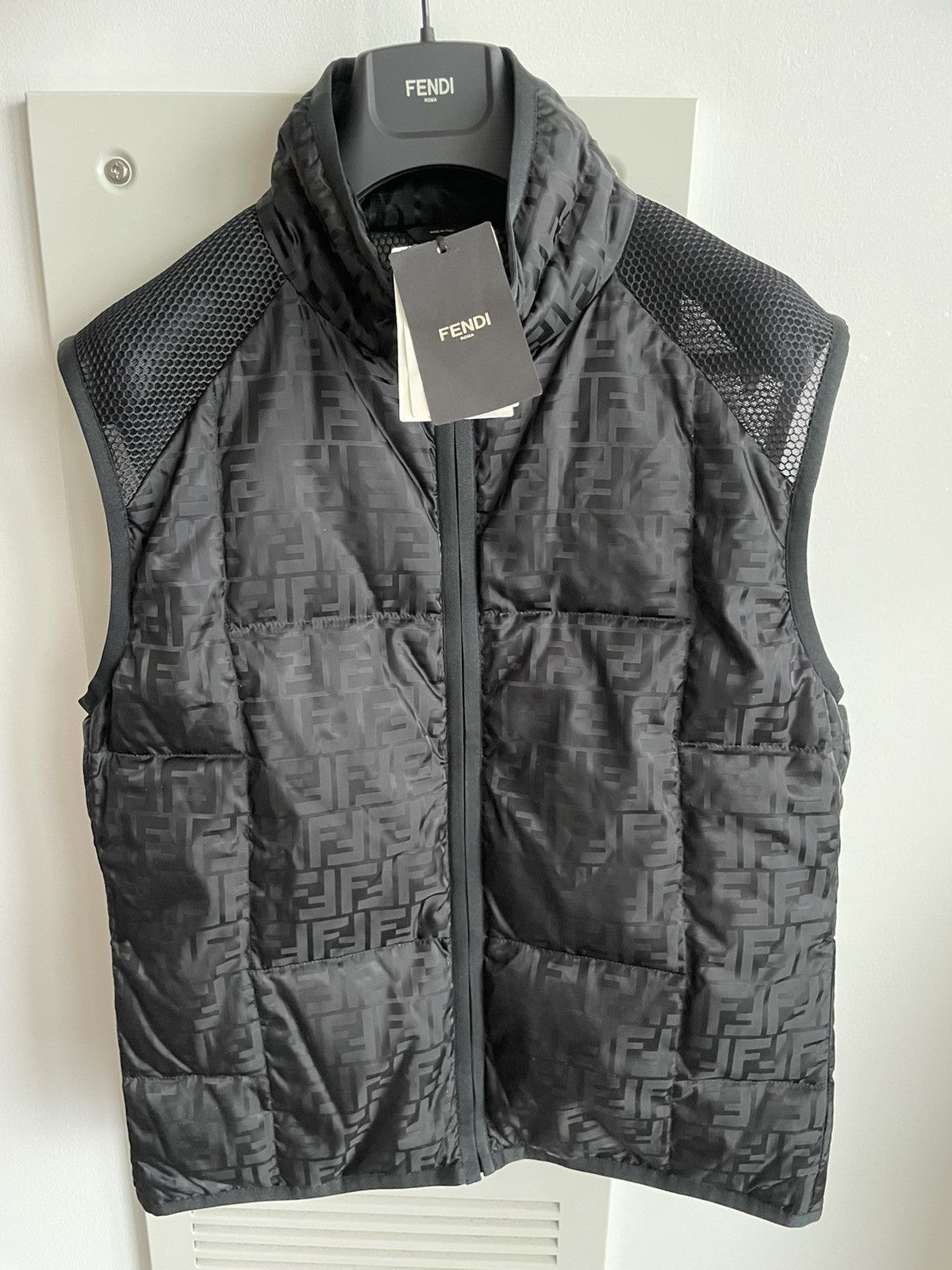 Fendi Fendi $2k Value Brand NEW Limited Edition FF Logo Vest Size US M / EU 48-50 / 2 - 5 Thumbnail