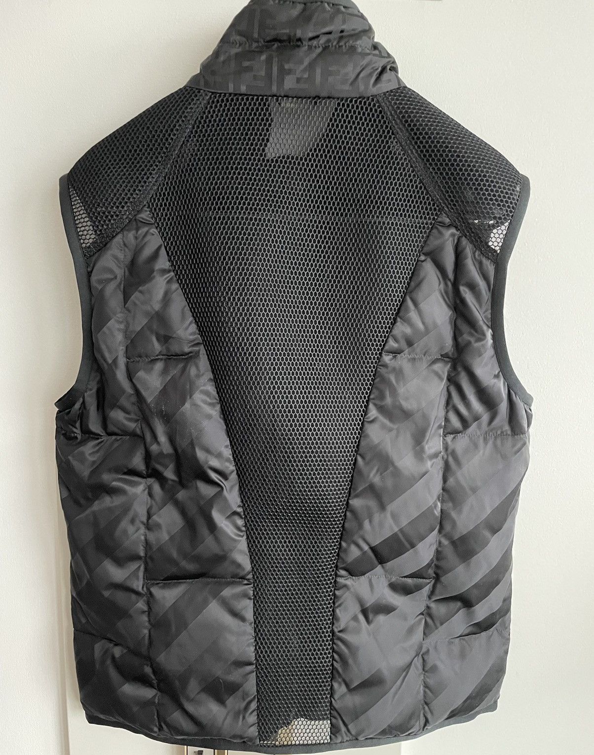 Fendi Fendi $2k Value Brand NEW Limited Edition FF Logo Vest Size US M / EU 48-50 / 2 - 17 Thumbnail