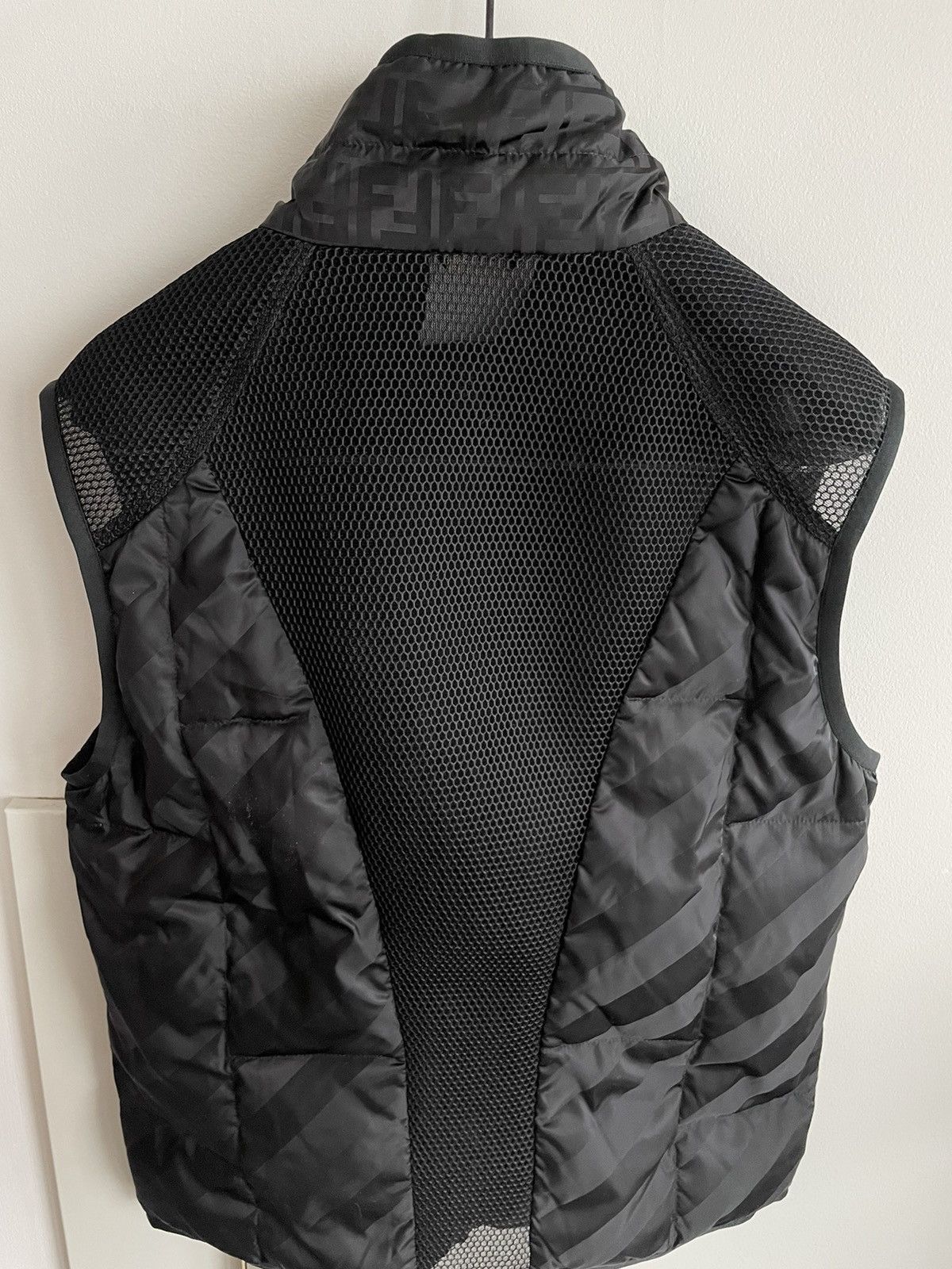 Fendi Fendi $2k Value Brand NEW Limited Edition FF Logo Vest Size US M / EU 48-50 / 2 - 4 Thumbnail