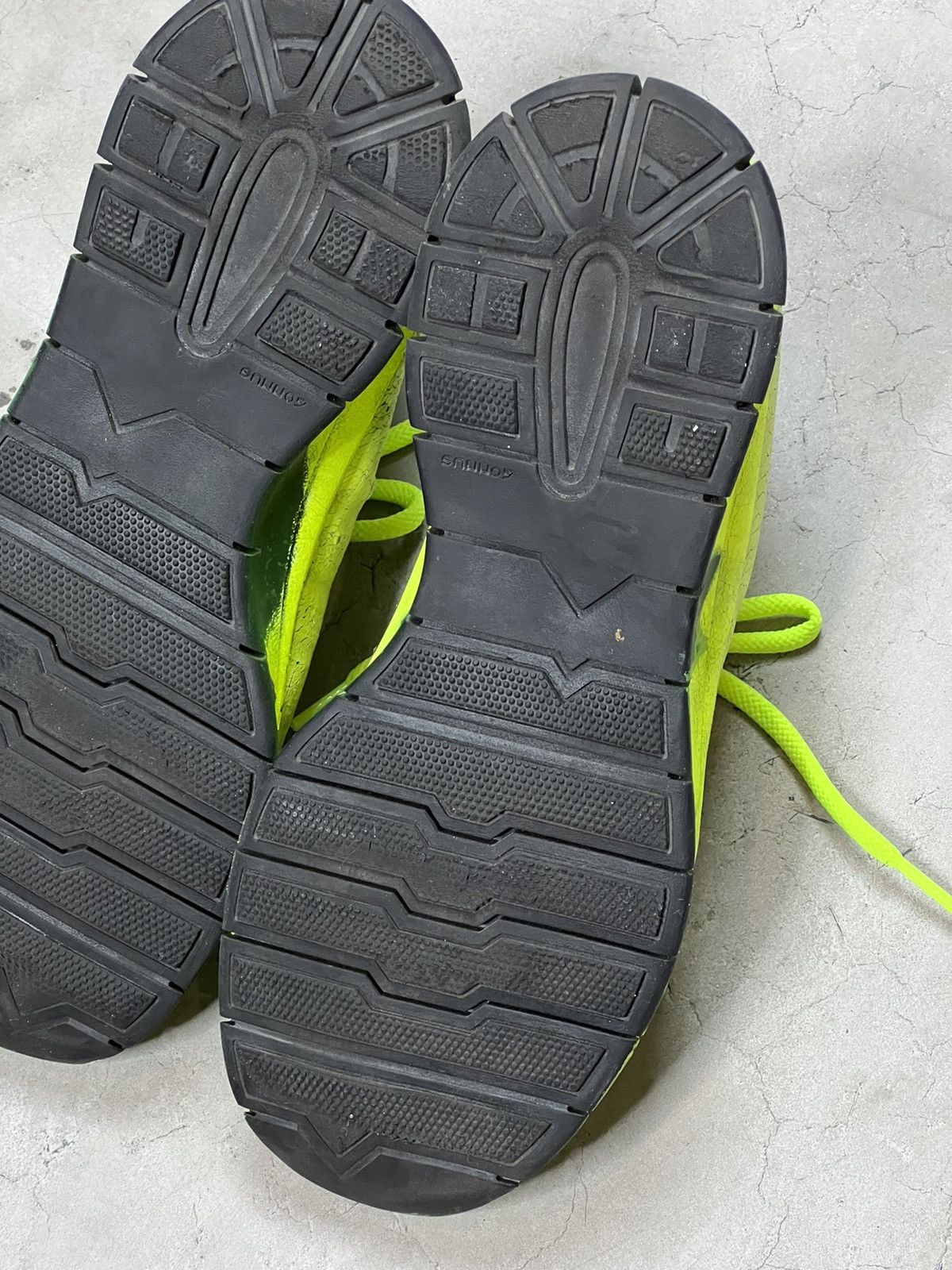 Maison Margiela Margiela Electric Green Painted Knit Sneakers Size US 8 / EU 41 - 9 Thumbnail
