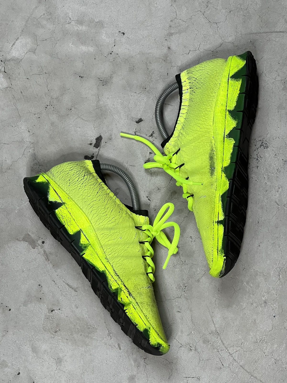 Maison Margiela Margiela Electric Green Painted Knit Sneakers Size US 8 / EU 41 - 3 Thumbnail