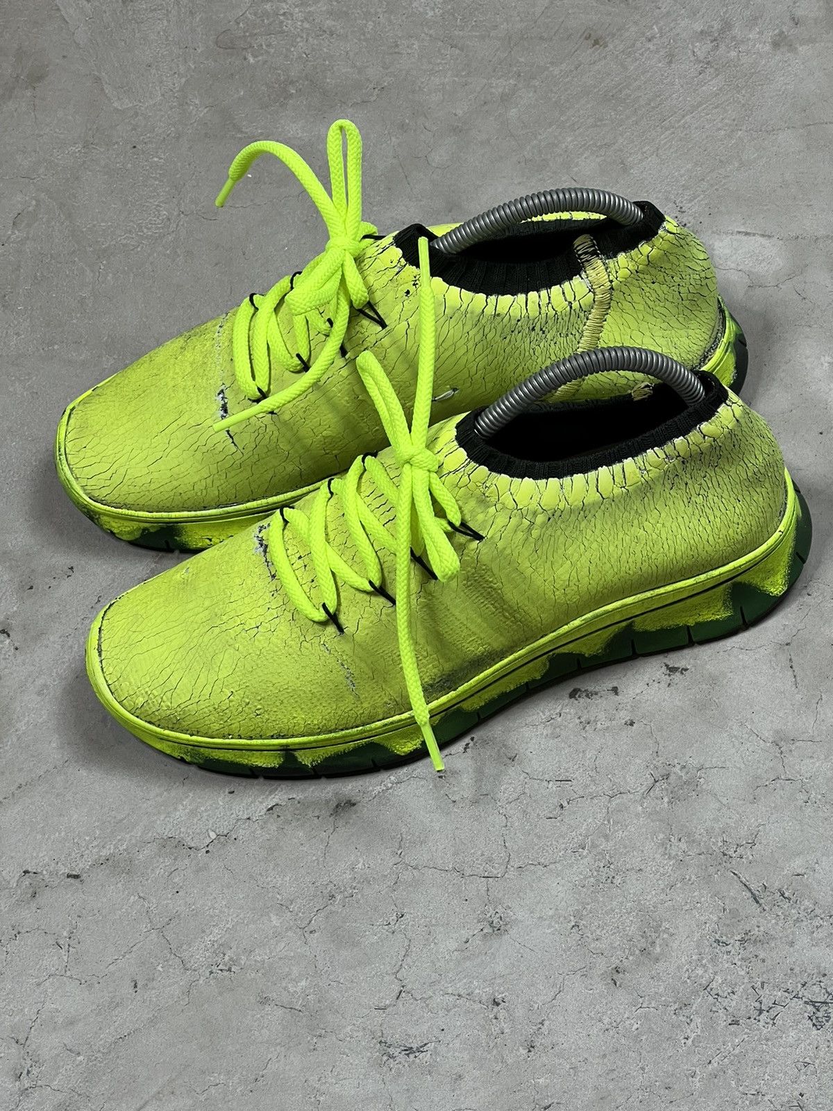 Maison Margiela Margiela Electric Green Painted Knit Sneakers Size US 8 / EU 41 - 2 Thumbnail