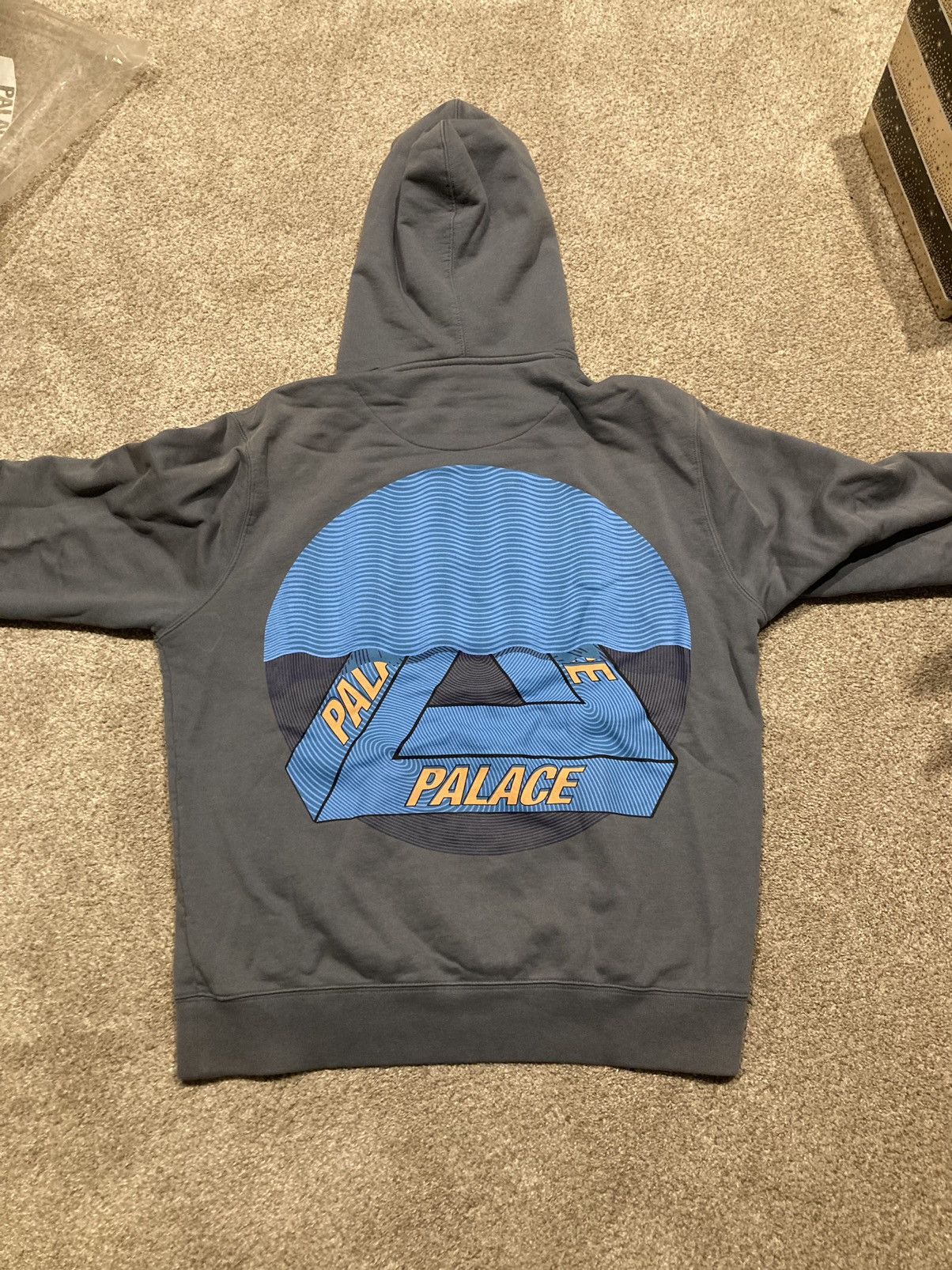 Palace tri best sale curtain hoodie