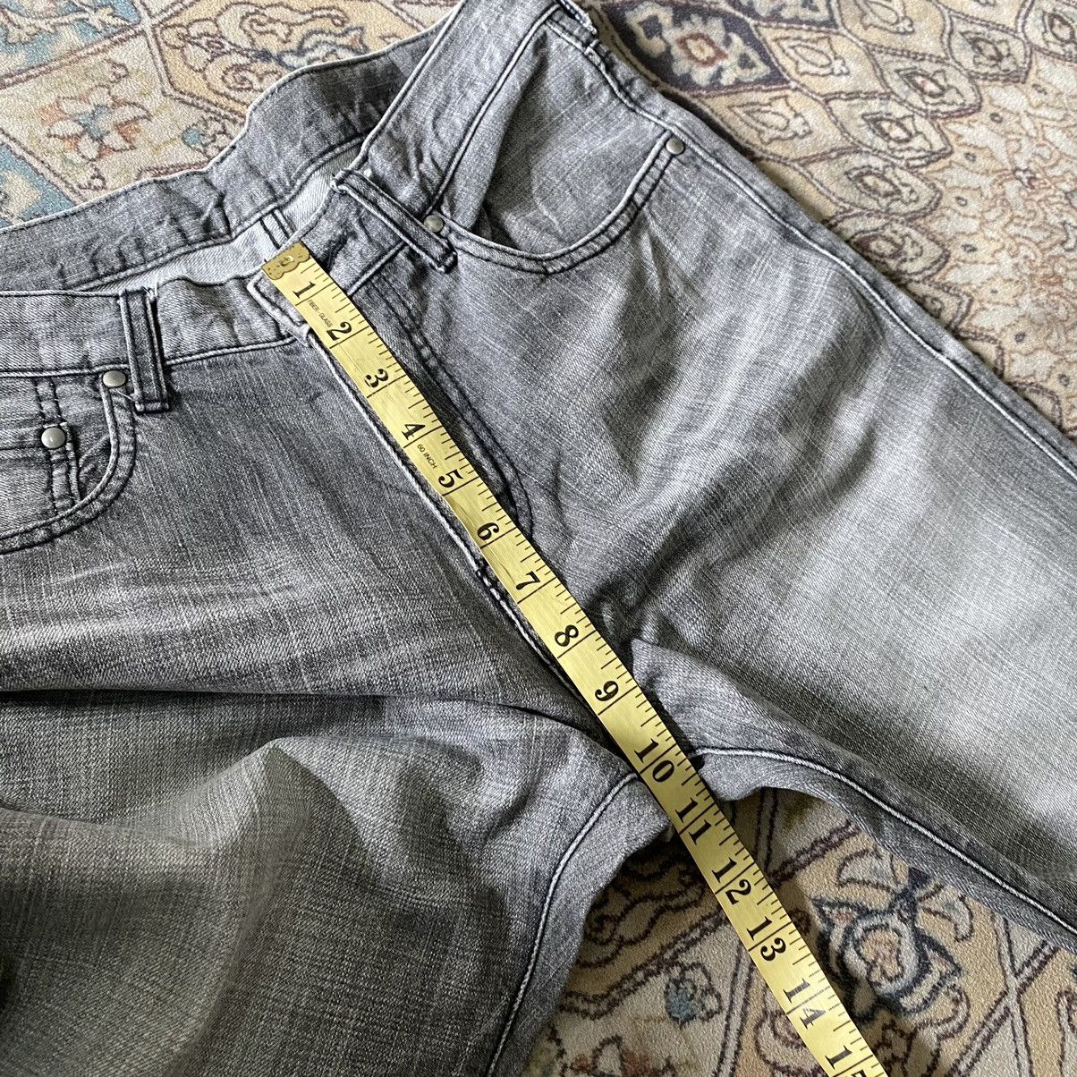ABAHOUSE Japanese Brand ABAHOUSE Distressed Jeans Black lightwash Size US 32 / EU 48 - 19 Thumbnail