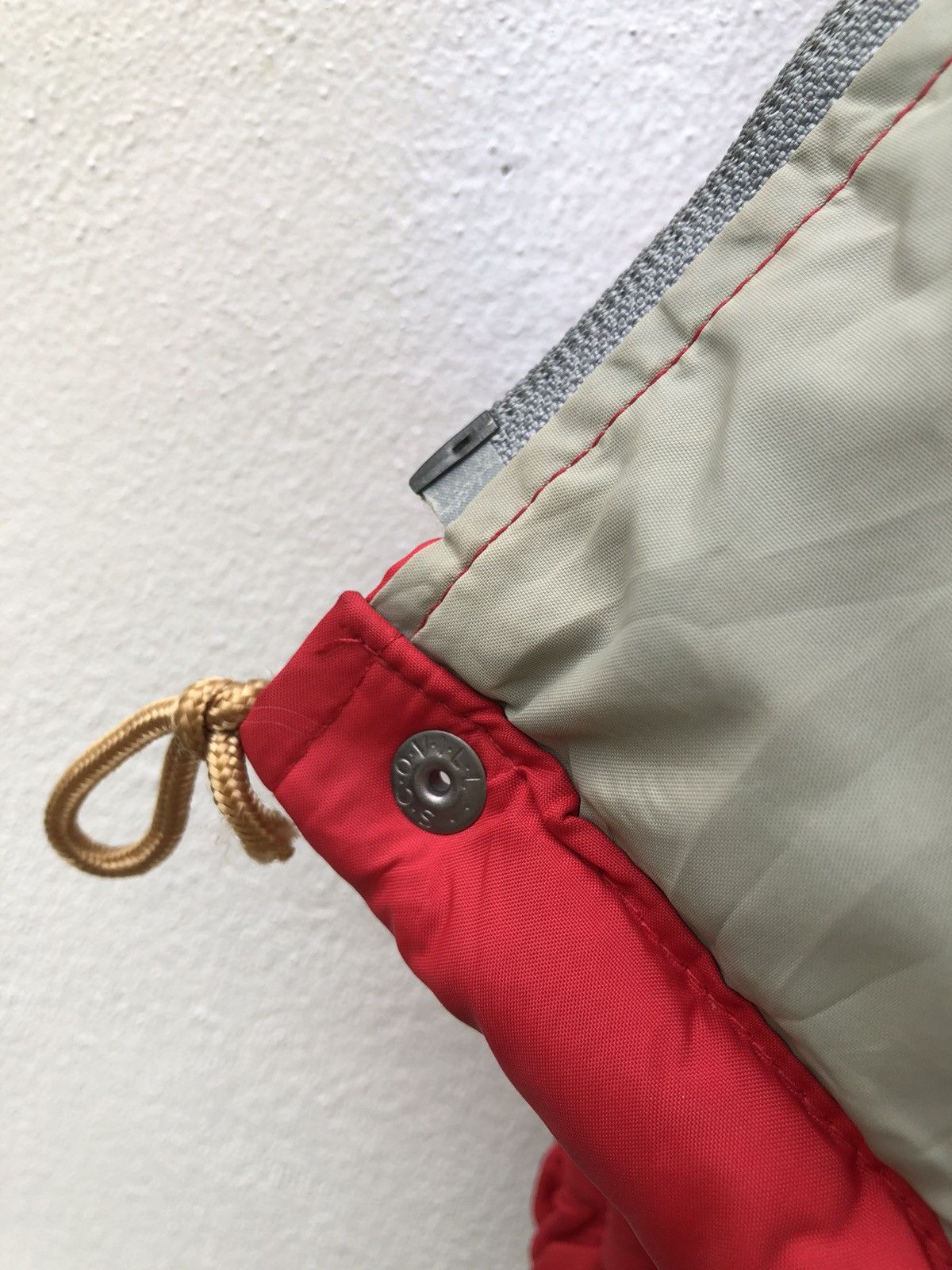 Sugar Cane × Toyo Enterprises Vintage 90s Sugar Cane California Red Down Puffer Jacket Size US M / EU 48-50 / 2 - 15 Thumbnail