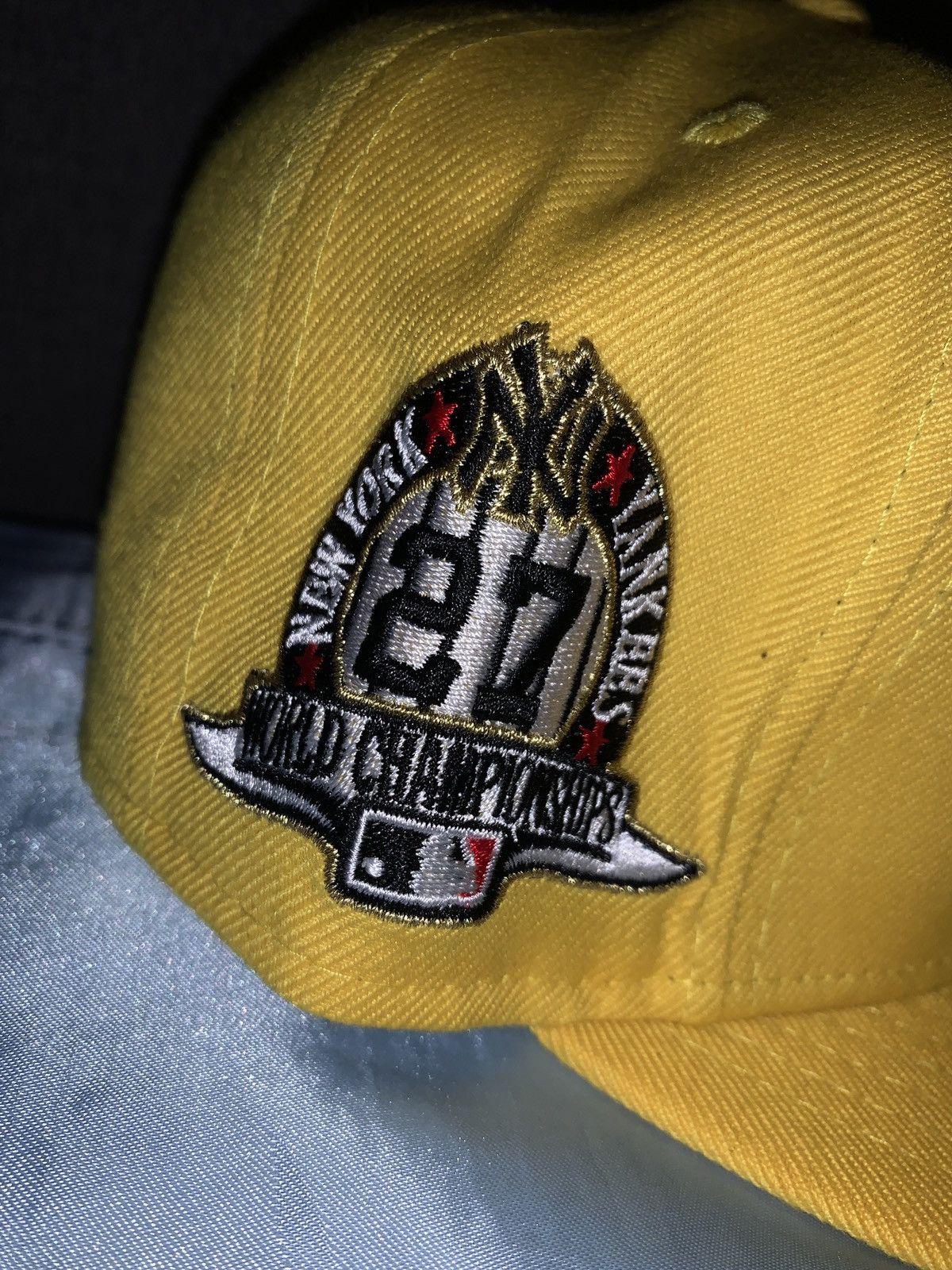 Hat Club Pink brim Yellow Yankees Fitted w/ statue & apple size 7 1/4 Size ONE SIZE - 3 Thumbnail