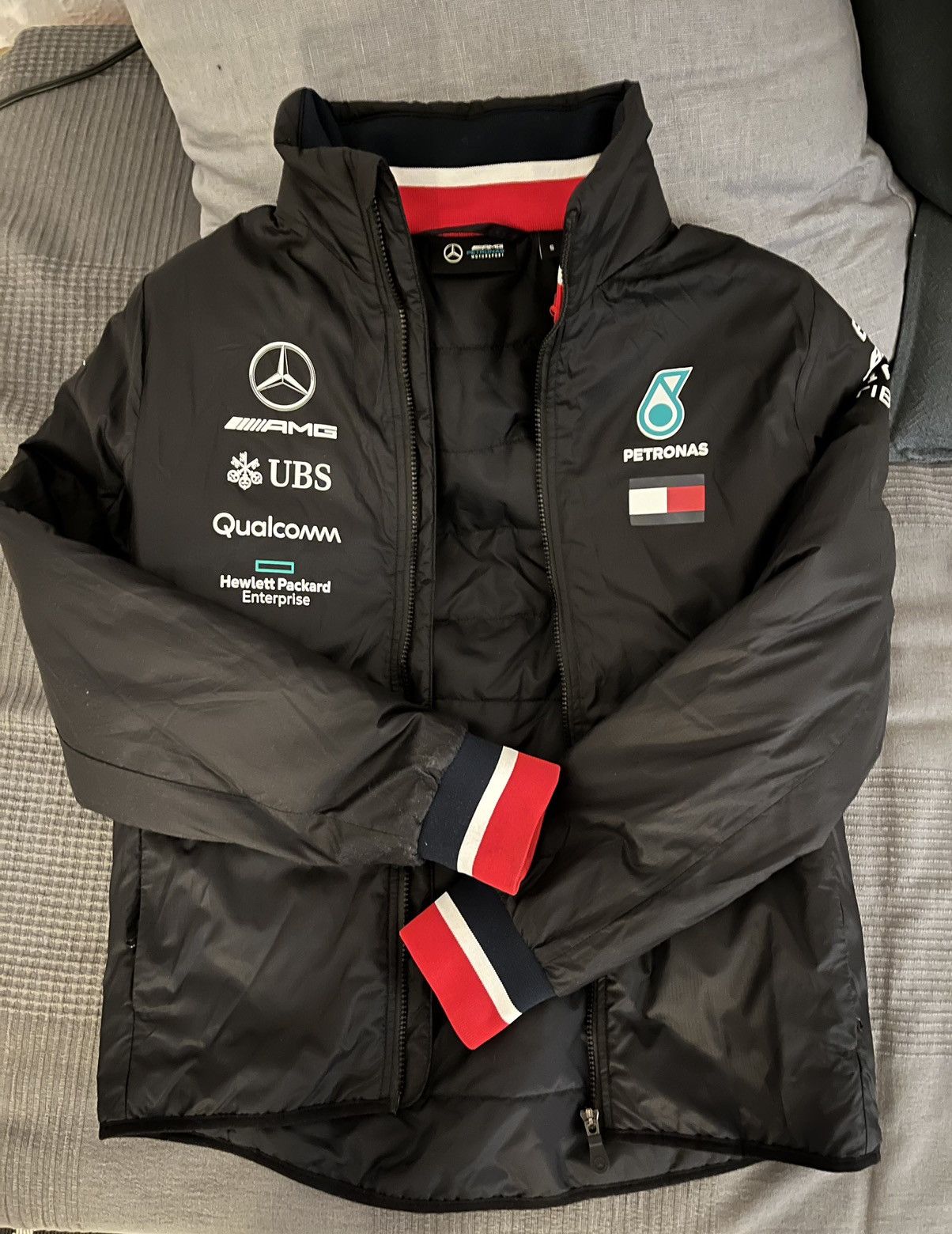 Tommy hilfiger clearance mercedes f1 jacket