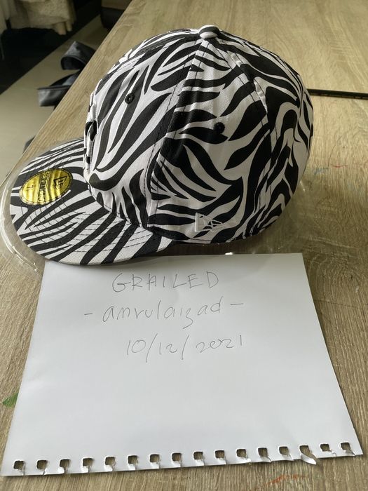 New Era Vintage New Era 59fifty fiited zebra stripe hat | Grailed