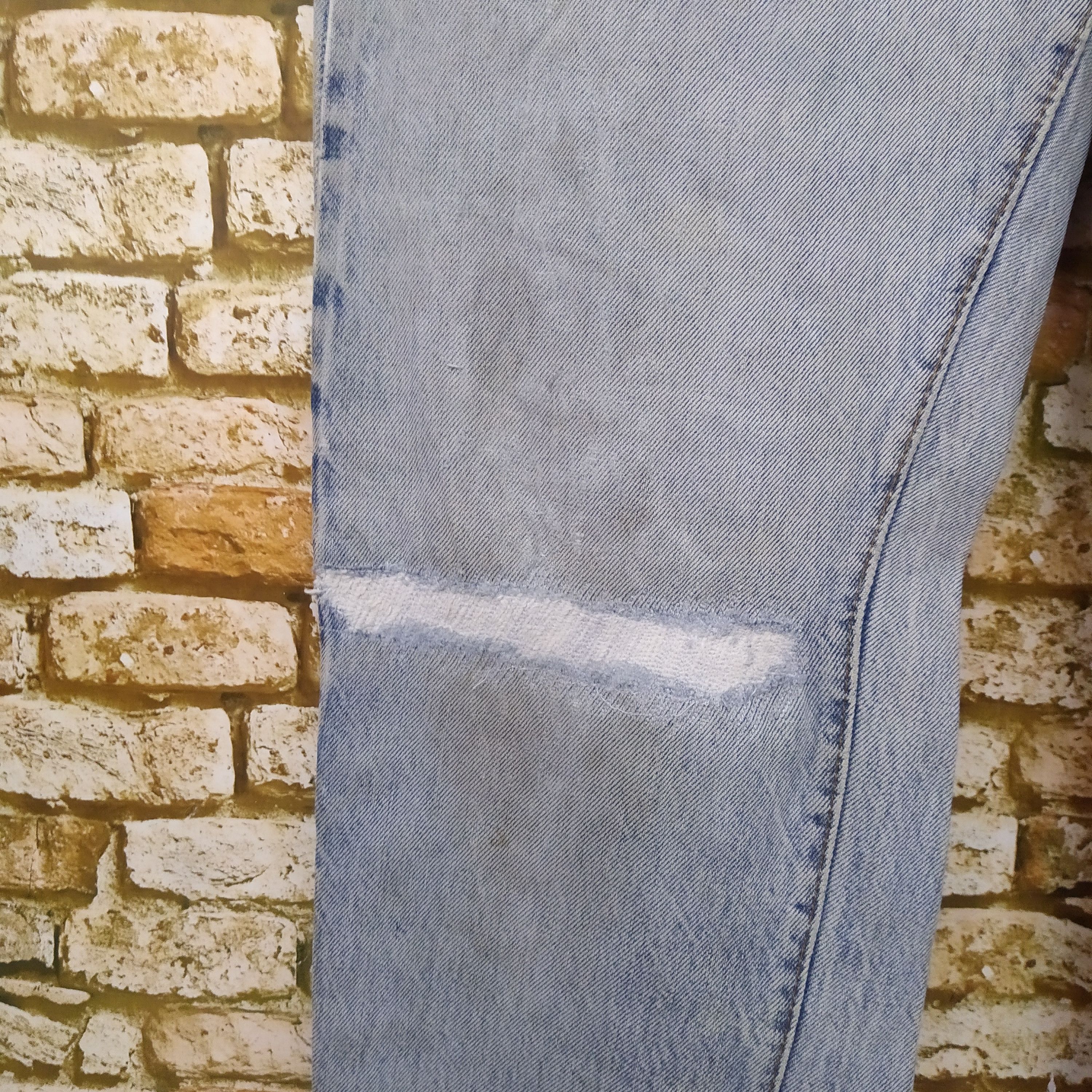 Levi's × Vintage 80s LEVIS 501 SELVEDGE DENIM DISTRESSED #6 COBAIN (D435) Size US 29 - 5 Thumbnail