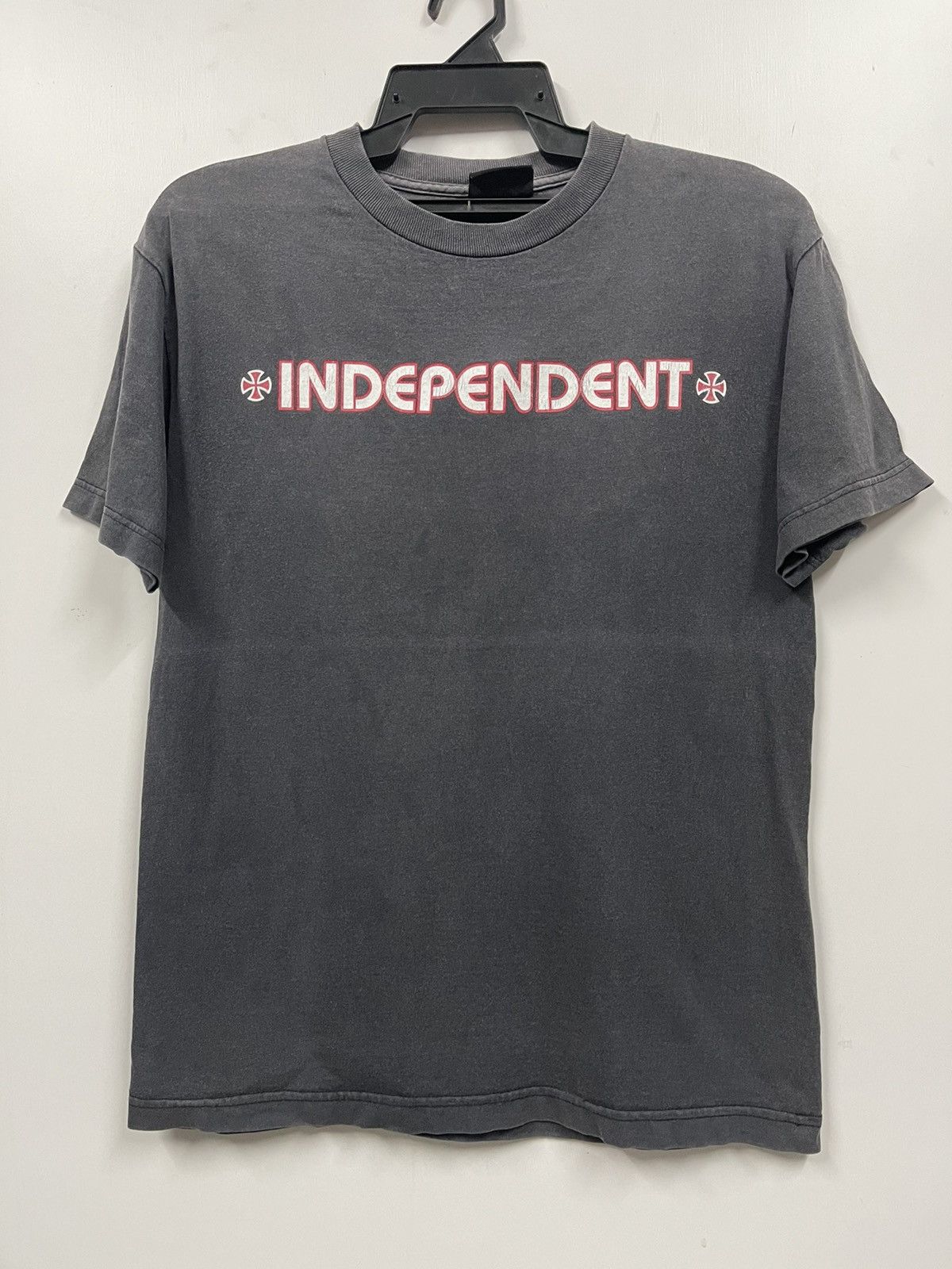 Girl Skateboards × Independent Truck Co. × Vintage Vintage Independent Skateboard Big Logo Faded Tee Size US M / EU 48-50 / 2 - 2 Thumbnail
