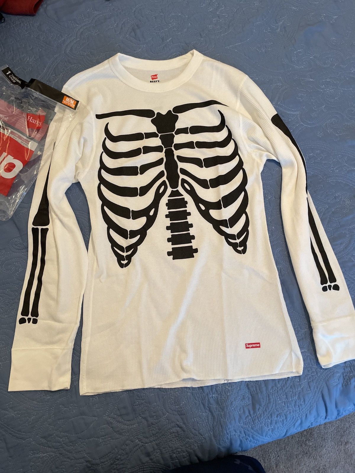 おまけ付 Black Supreme Thermal Hanes 黒白2枚セットSupreme Bones ...