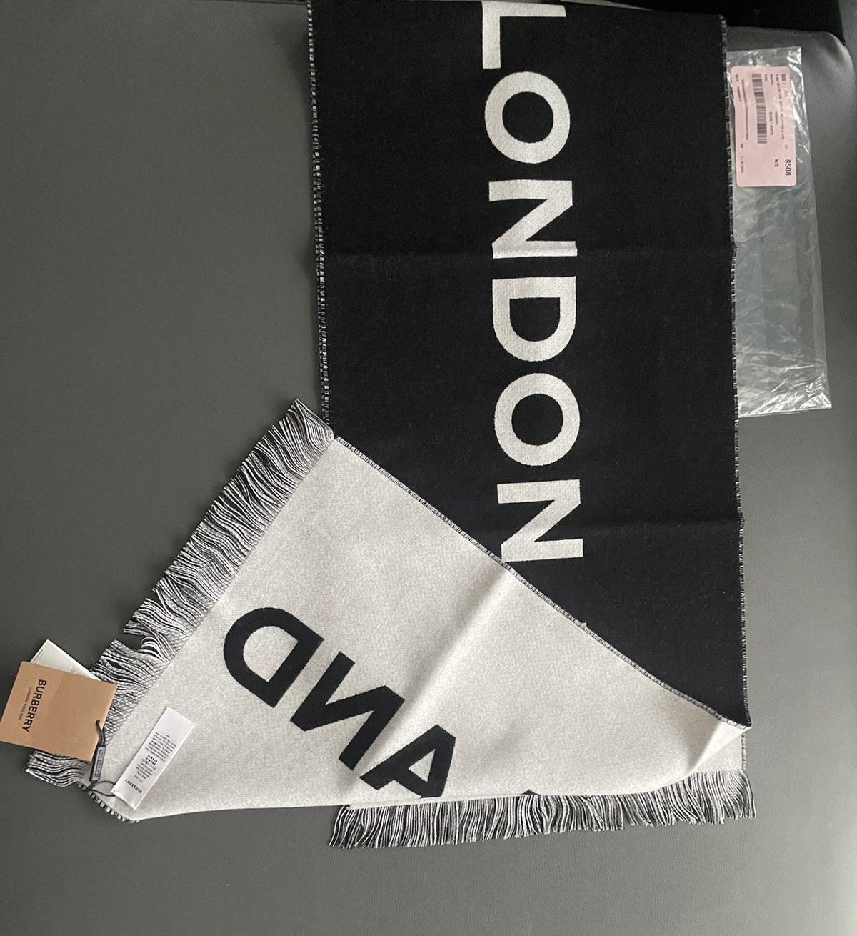 Burberry × Burberry Prorsum Brand NEW Classic Super Runway Burberry Wool Scarf Size ONE SIZE - 15 Thumbnail