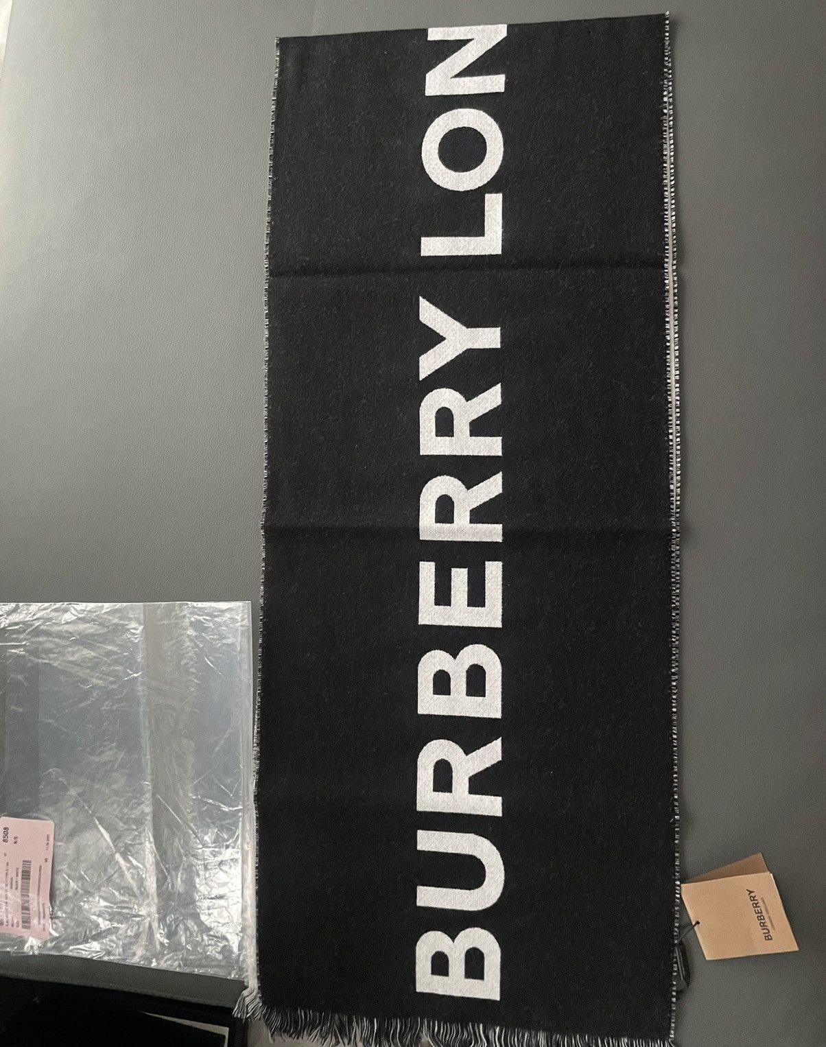 Burberry × Burberry Prorsum Brand NEW Classic Super Runway Burberry Wool Scarf Size ONE SIZE - 3 Thumbnail
