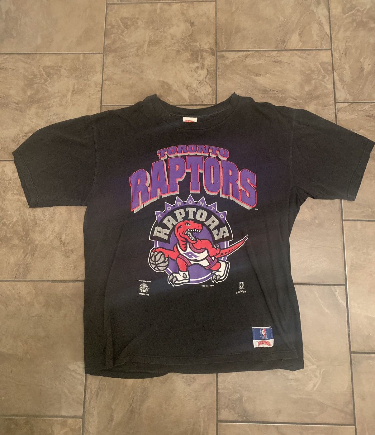 NBA × Nutmeg × Vintage Vintage 1994 Toronto Raptors Logo Tee | Grailed