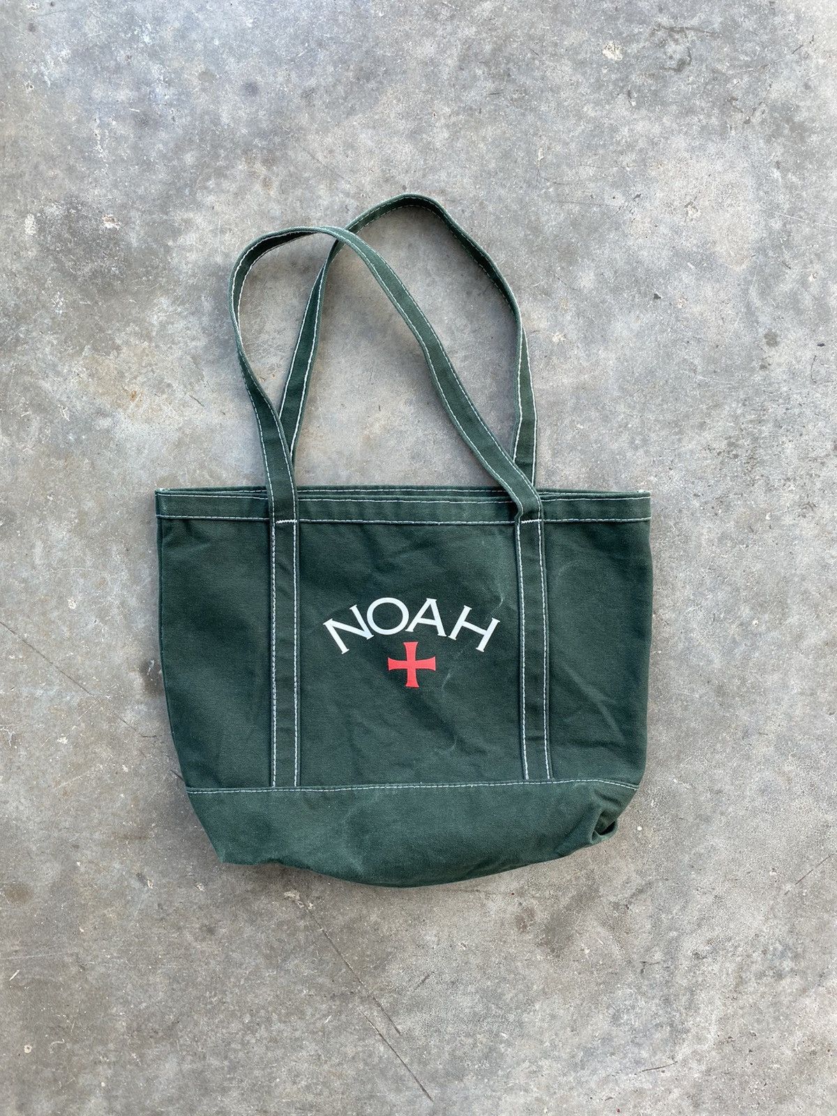 Noah Noah NYC Green Contrast Stitch Cross Tote Bag
