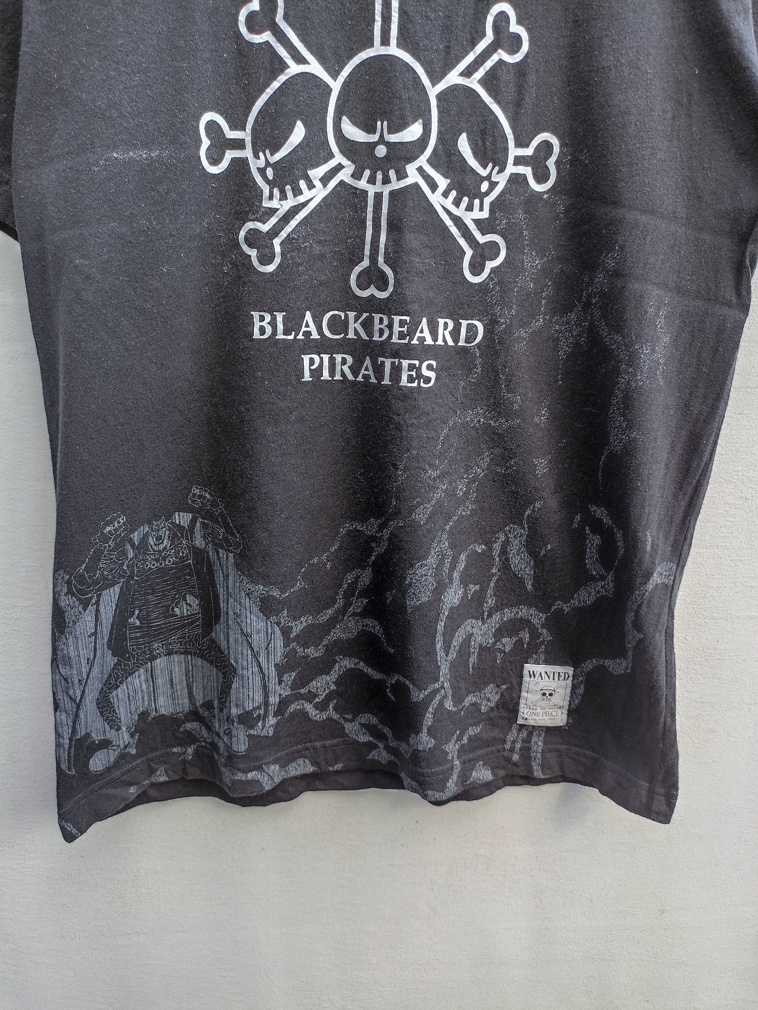 Anime One Piece t shirt Blackbeard Pirates Size US M / EU 48-50 / 2 - 3 Thumbnail
