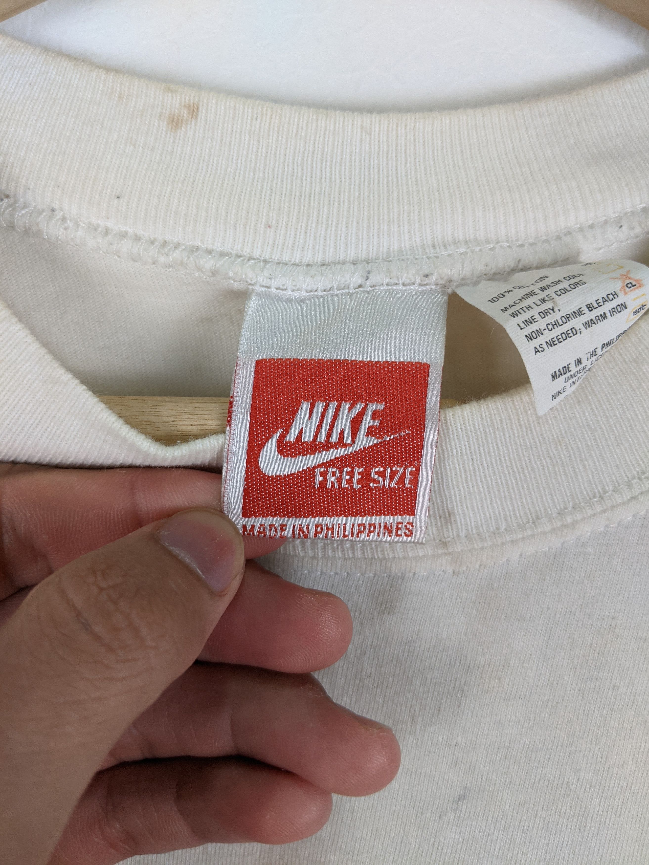 Nike Vintage Nike Space Jam Michael Jordan looney tunes shirt Size US L / EU 52-54 / 3 - 6 Thumbnail