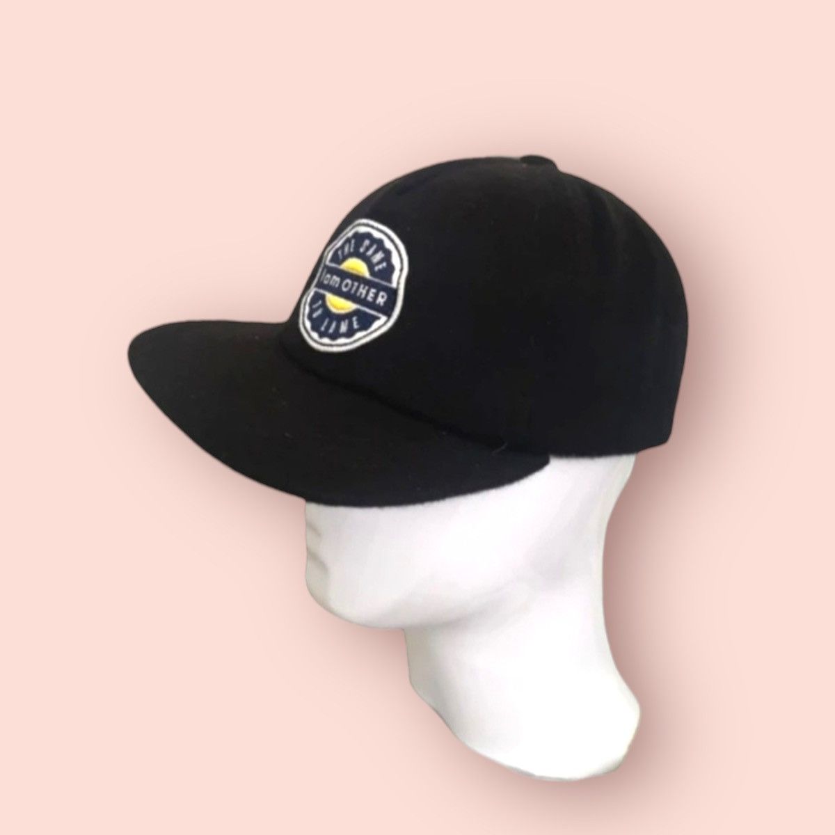 Jun Takahashi × Pharrell × Uniqlo RARE I AM OTHER PHARRELL X UNIQLO WOOL BLEND STRAPBACK Size ONE SIZE - 2 Thumbnail