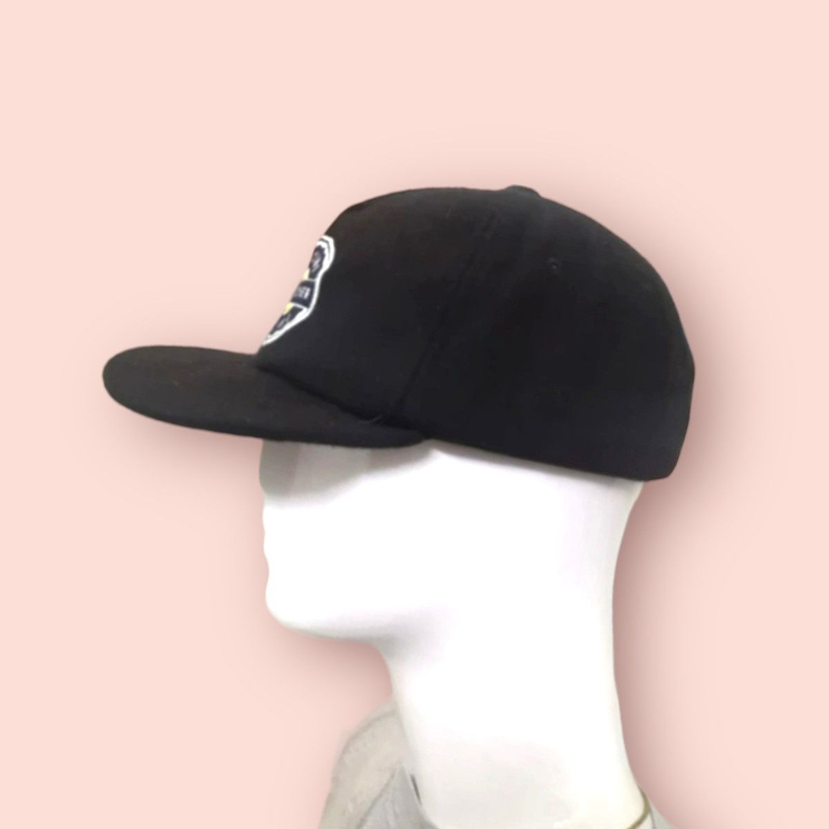 Jun Takahashi × Pharrell × Uniqlo RARE I AM OTHER PHARRELL X UNIQLO WOOL BLEND STRAPBACK Size ONE SIZE - 11 Thumbnail