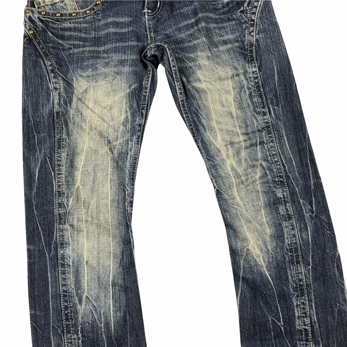 Japanese Brand Semantic Design 🇯🇵 Crazy Washed Flare Denim Size US 32 / EU 48 - 7 Thumbnail