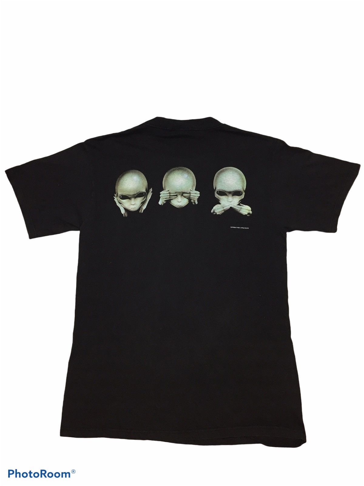 Vintage Vintage 1995 Alienated Movie T-Shirt Size US L / EU 52-54 / 3 - 6 Thumbnail