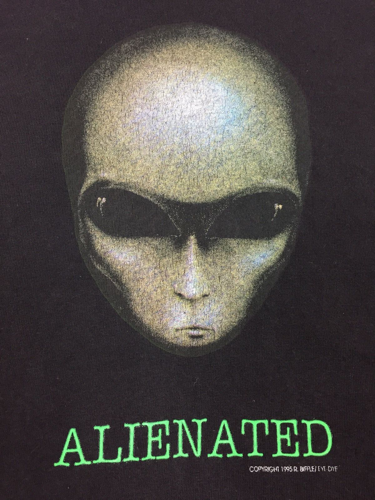 Vintage Vintage 1995 Alienated Movie T-Shirt | Grailed