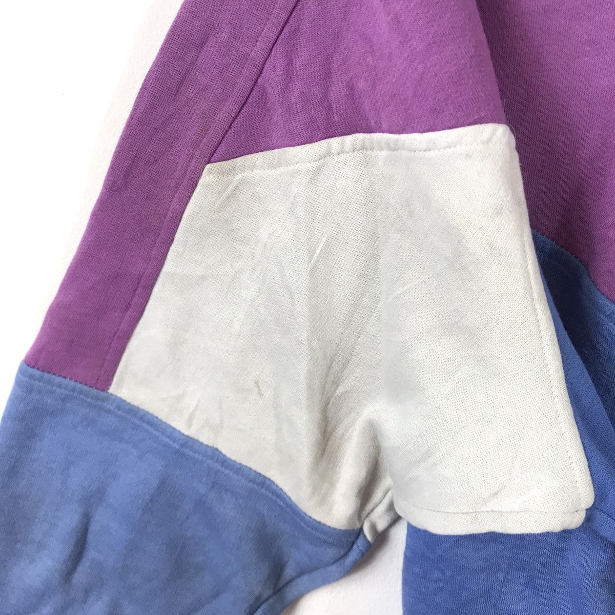 Nike Vintage Nike Swoosh Sportswear Essential Crewneck Sweatshirt Size US M / EU 48-50 / 2 - 5 Thumbnail