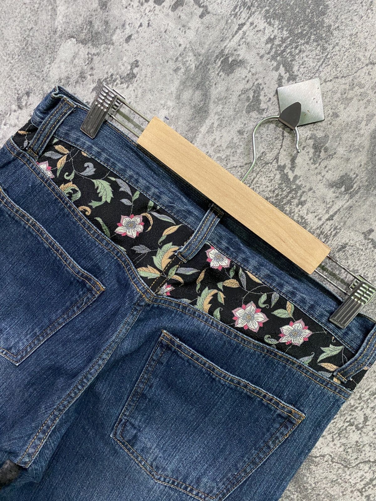 Designer × Japanese Brand Japanese Floral motif Embroidered Denim Size US 31 - 19 Thumbnail