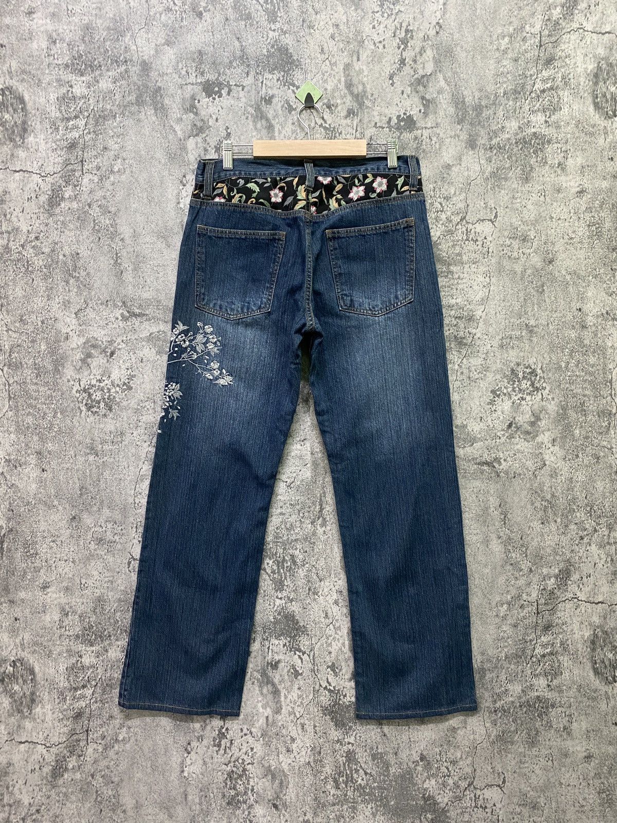Designer × Japanese Brand Japanese Floral motif Embroidered Denim Size US 31 - 2 Thumbnail