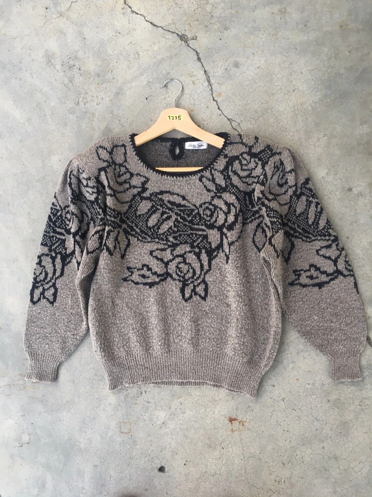 Designer × Seditionaries 📌Japan LADIES FASHION Art Flower Sweater/Knitting Pattern Size US M / EU 48-50 / 2 - 1 Thumbnail