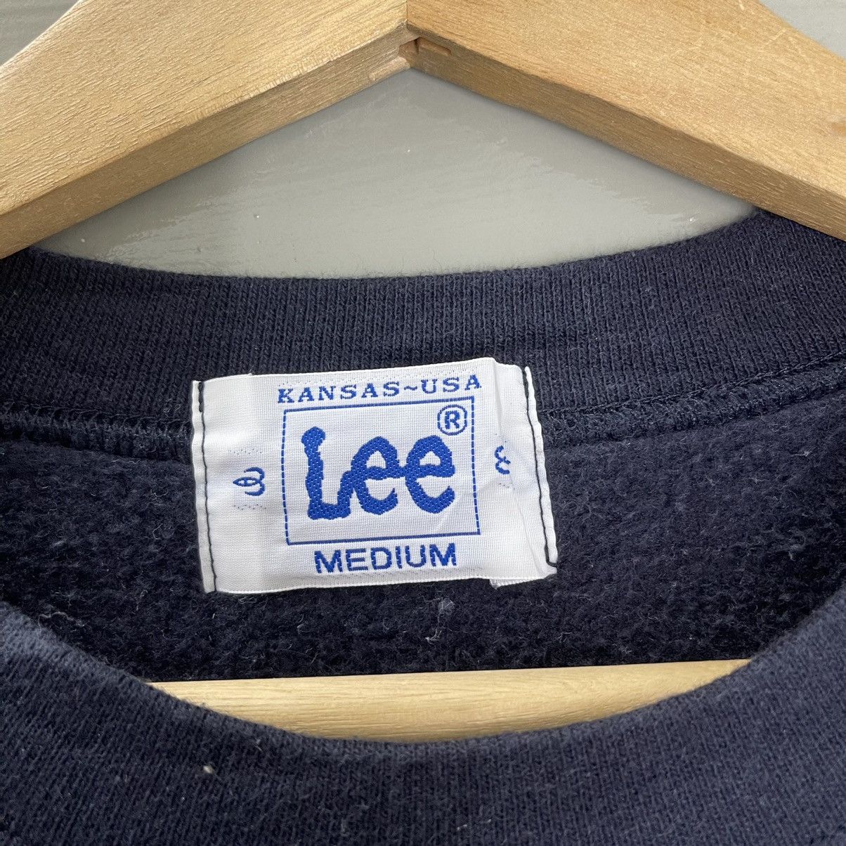Lee Vintage 90s Lee Usa Crewneck Sweatshirt Size M Size US M / EU 48-50 / 2 - 8 Thumbnail