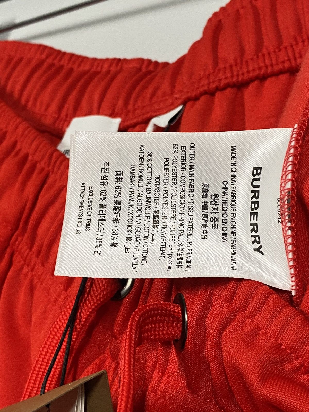 Burberry New Burberry sorrento side strip sweatpants sz L Size US 30 / EU 46 - 7 Thumbnail
