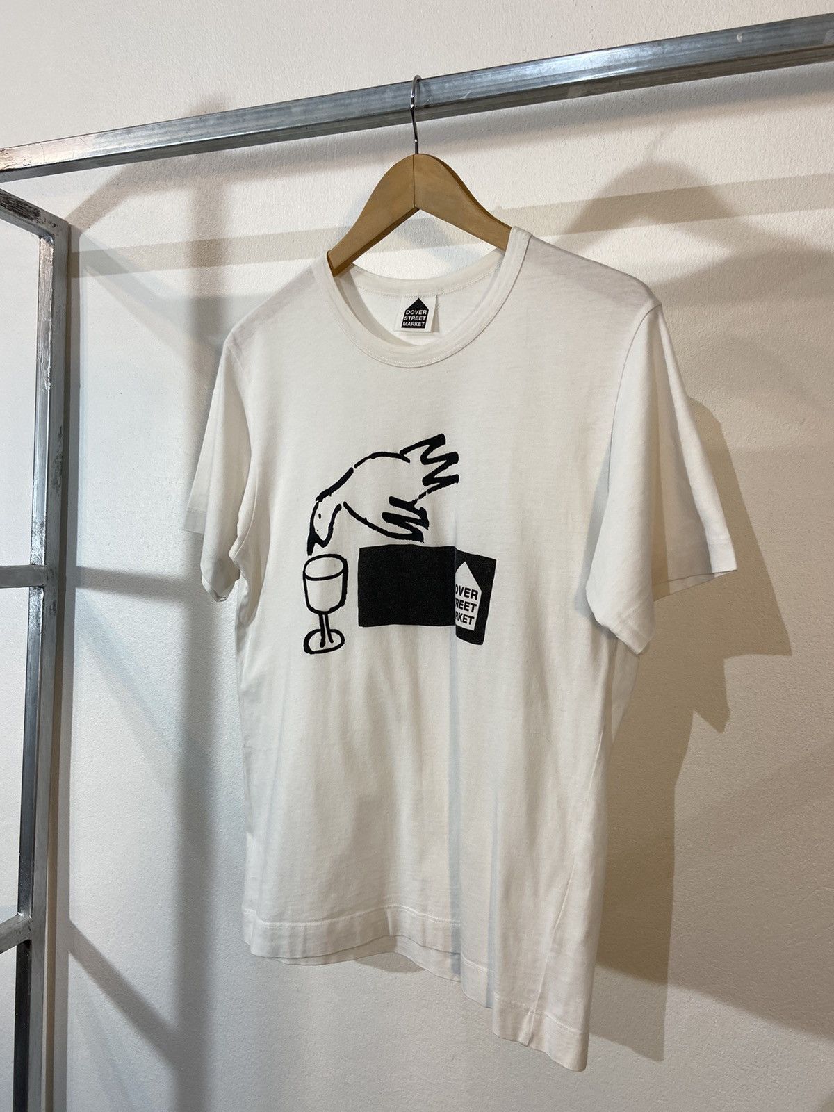 Comme des Garcons × Dover Street Market Dover Street Market • CDG Comme des Garcons T-shirt Size US S / EU 44-46 / 1 - 1 Thumbnail