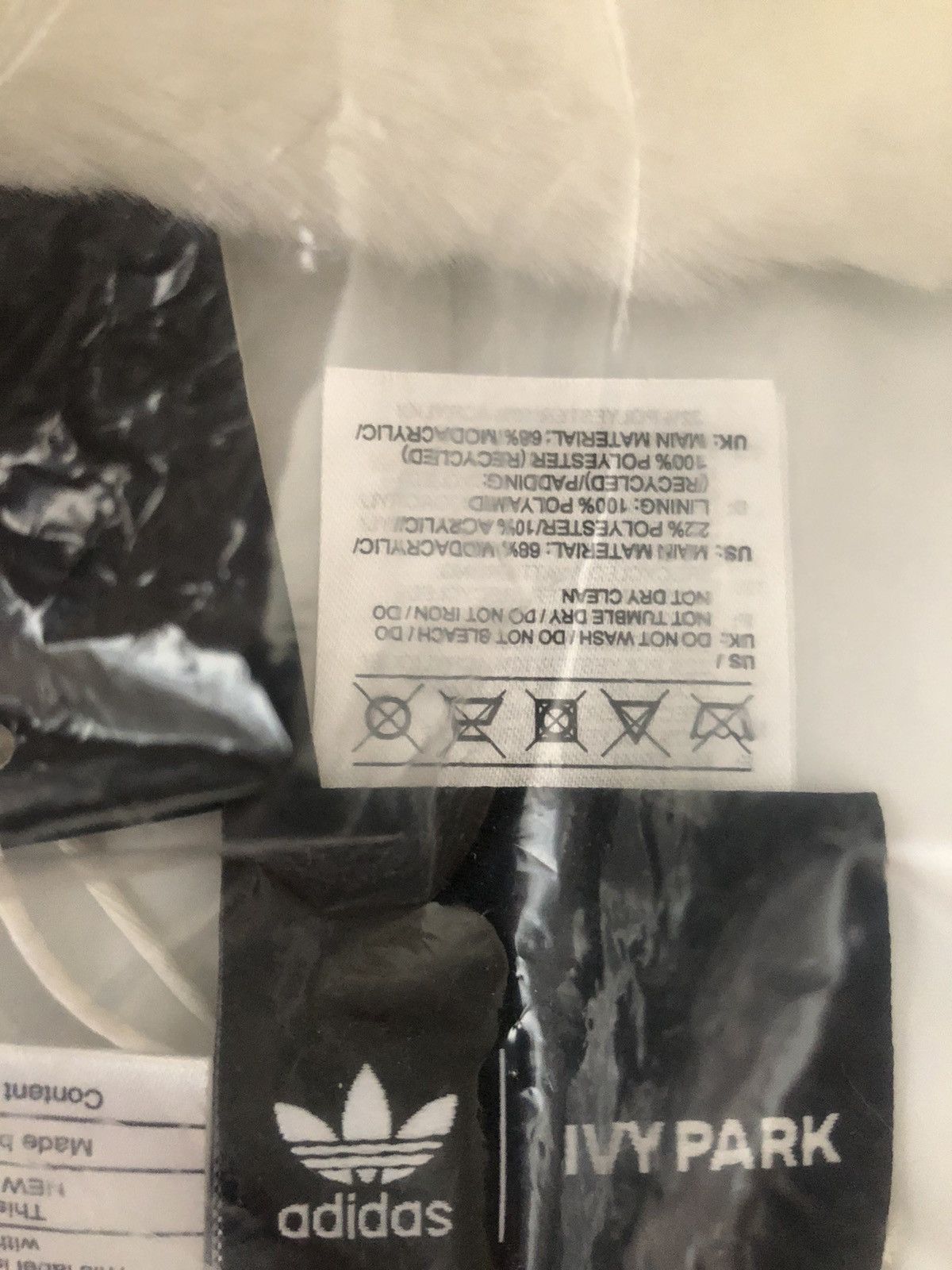 Adidas (NEW) Ivy Park Faux Fur Scarf Size ONE SIZE - 6 Thumbnail