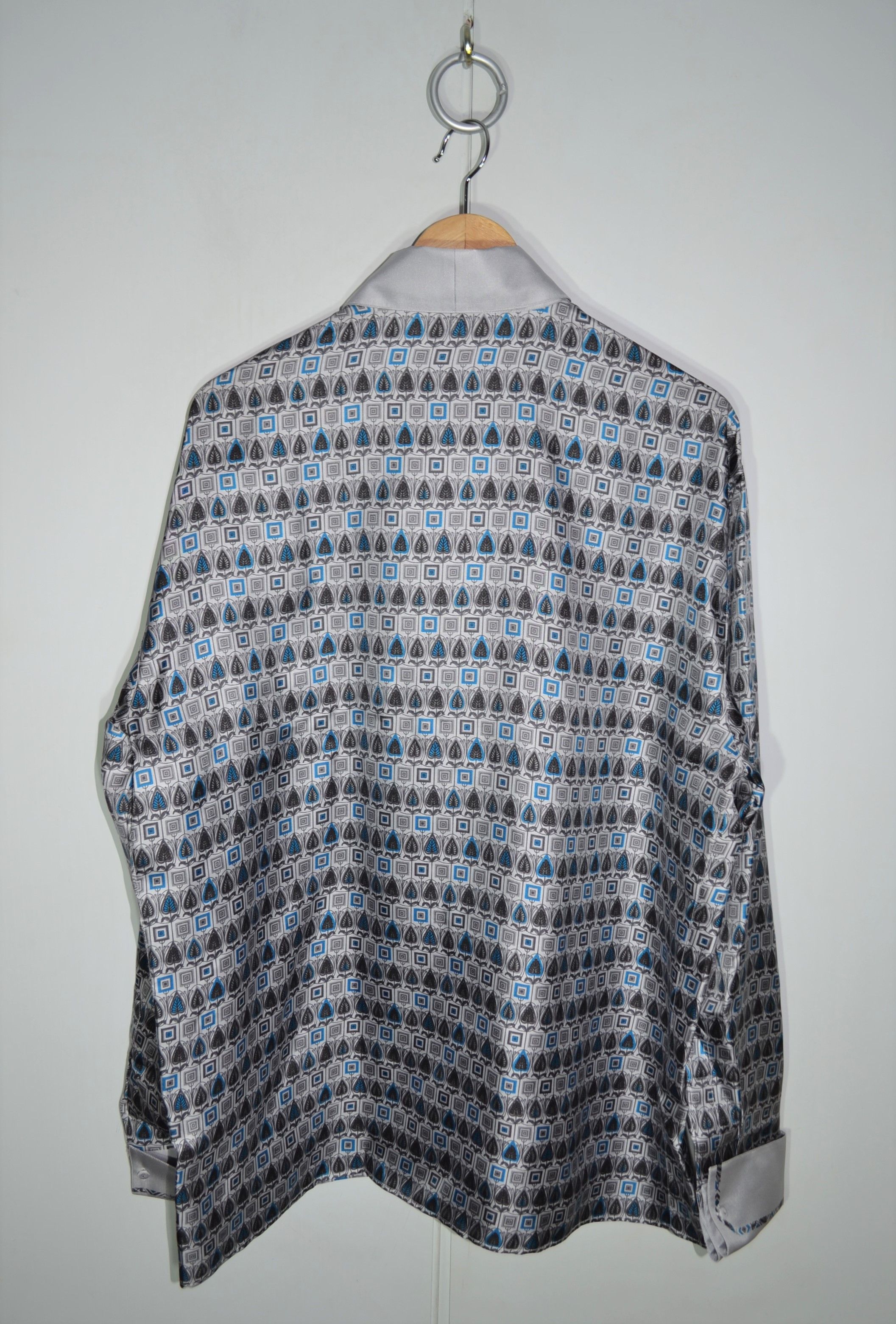 Versace NEW Gianni Versace 1990s Silk Shirt 56 Size Size US XL / EU 56 / 4 - 6 Thumbnail